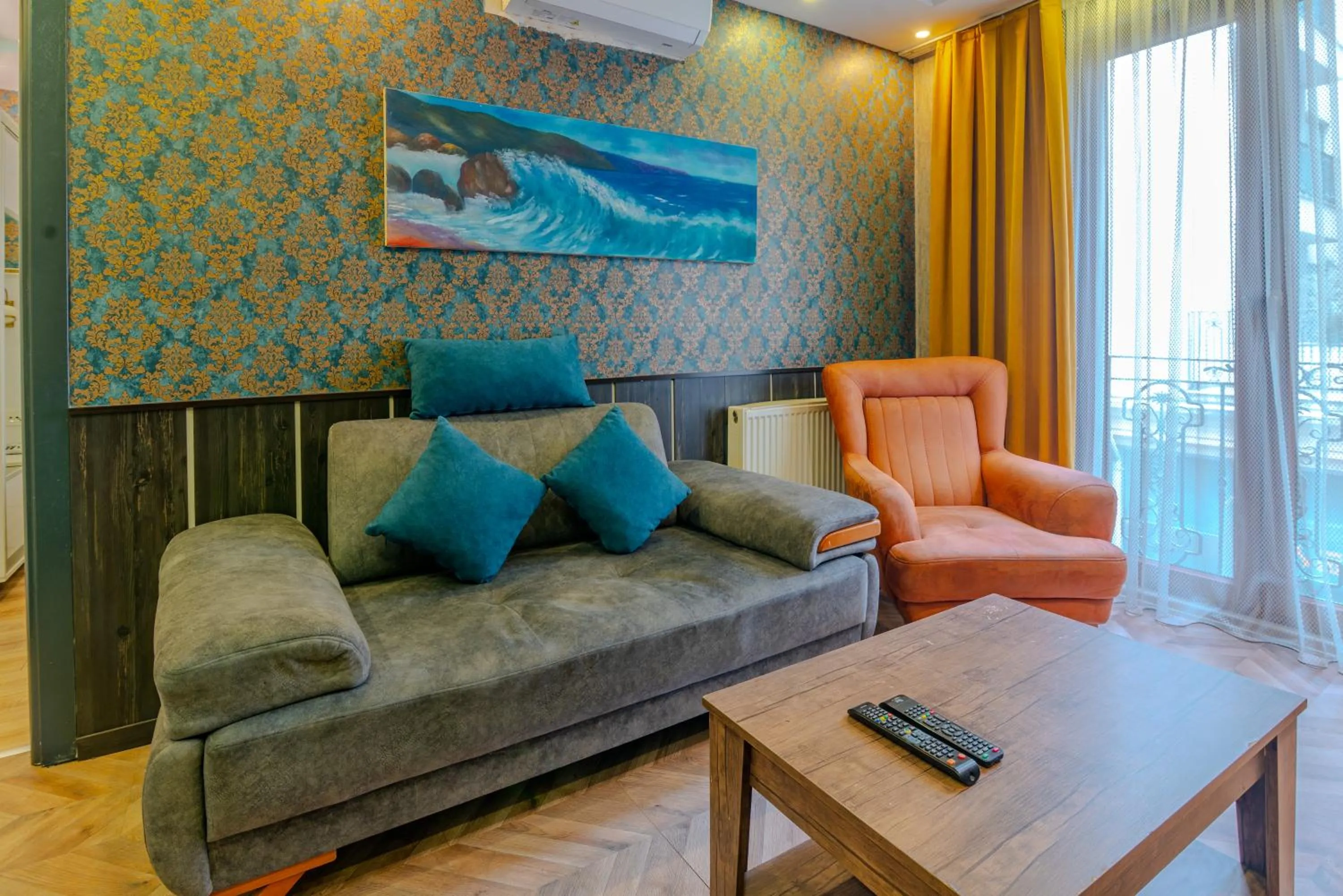 Living room in Dolce Vita Suite Hotel