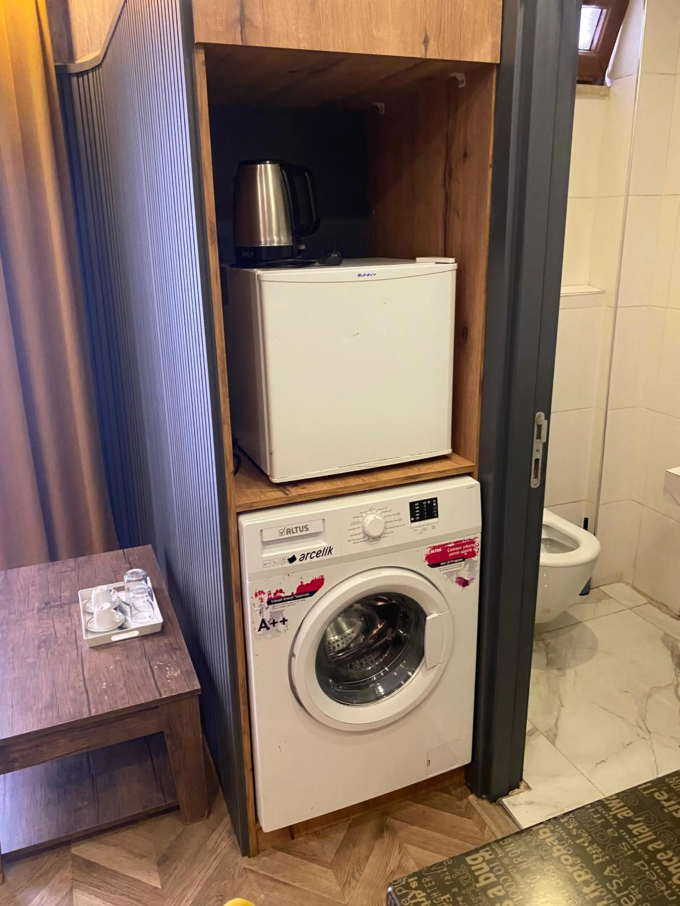 washing machine in Dolce Vita Suite Hotel