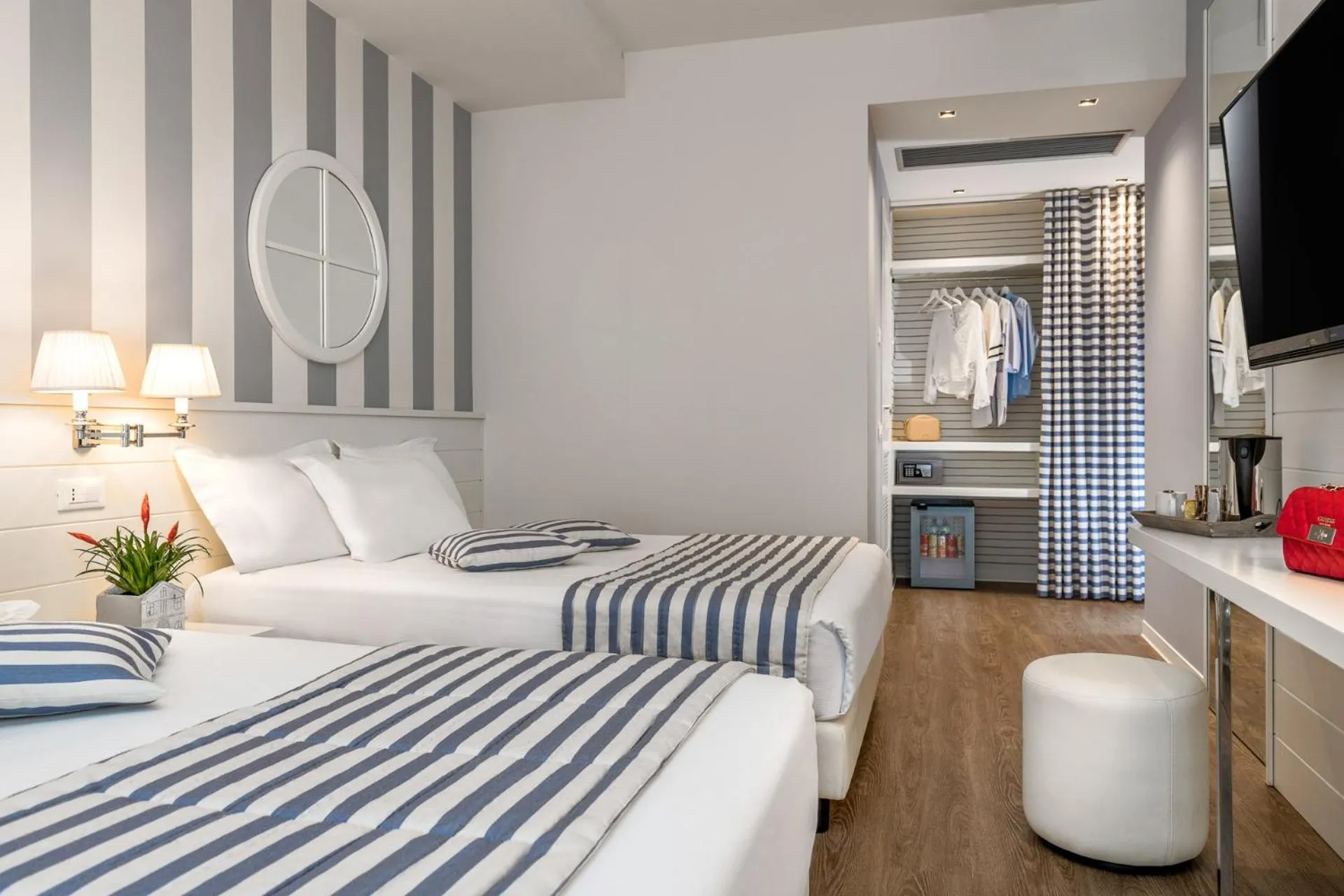 Other, Bed in Hotel Panorama