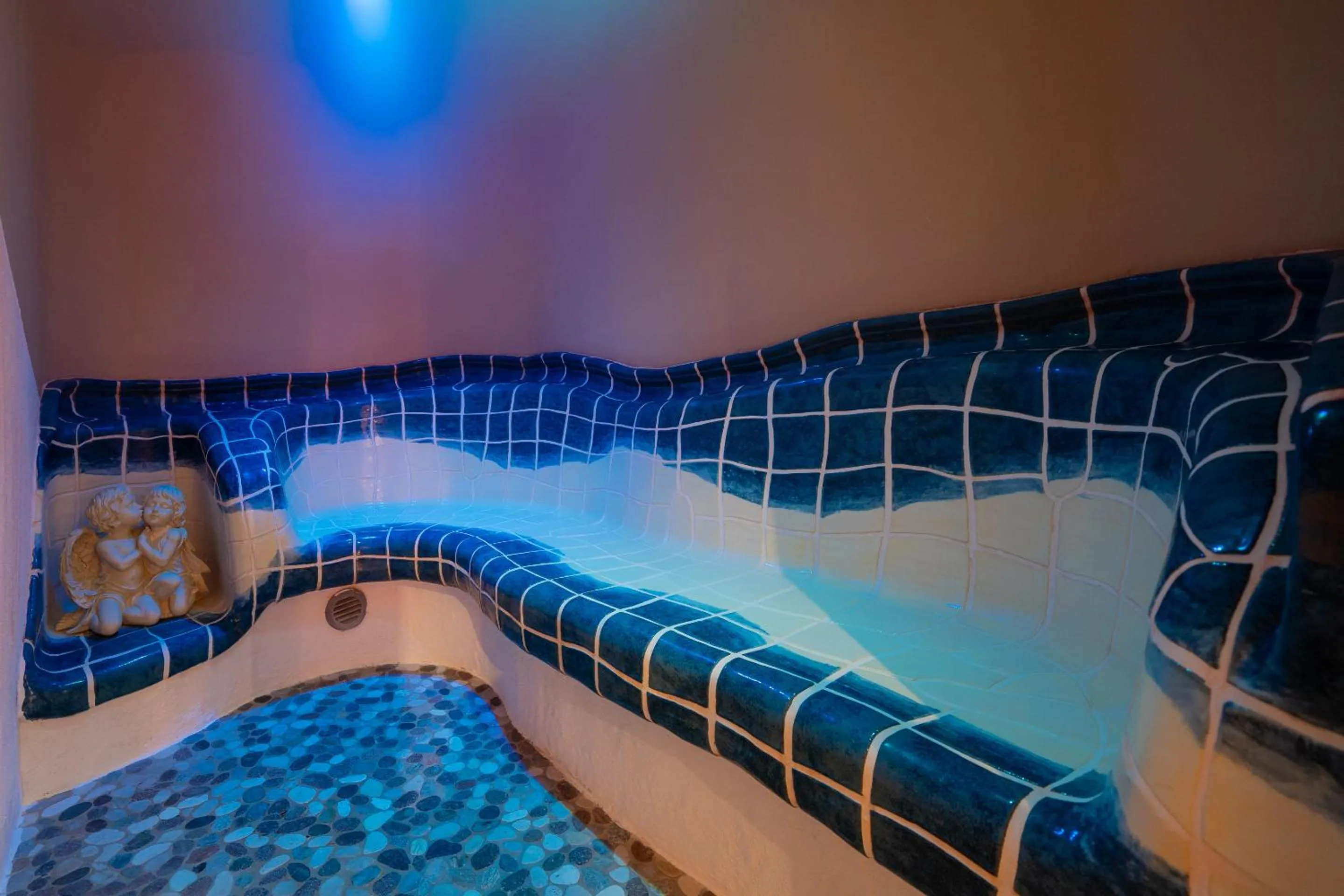 Steam room in Aparthotel Sunrise