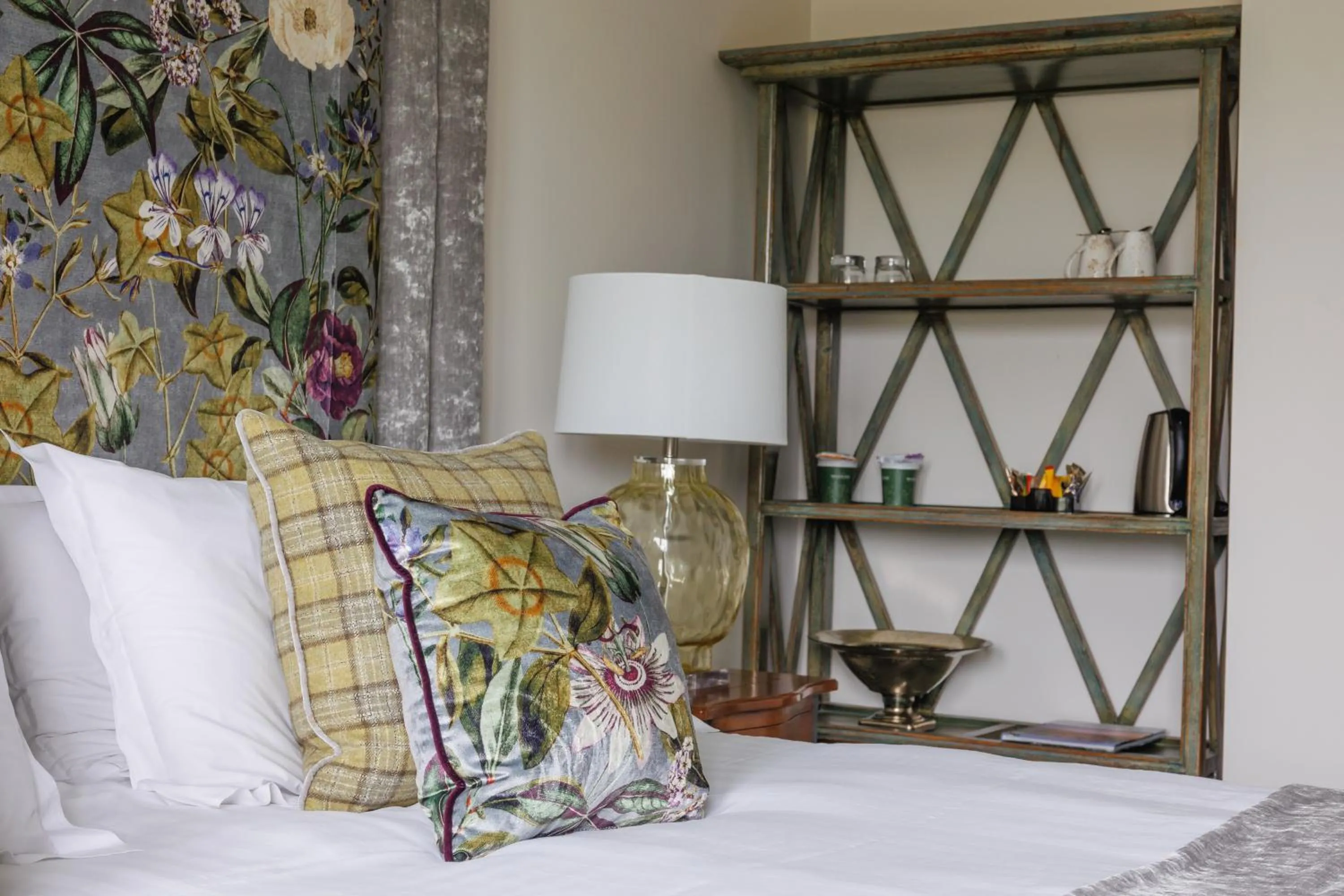 Bed in Peak Edge Hotel