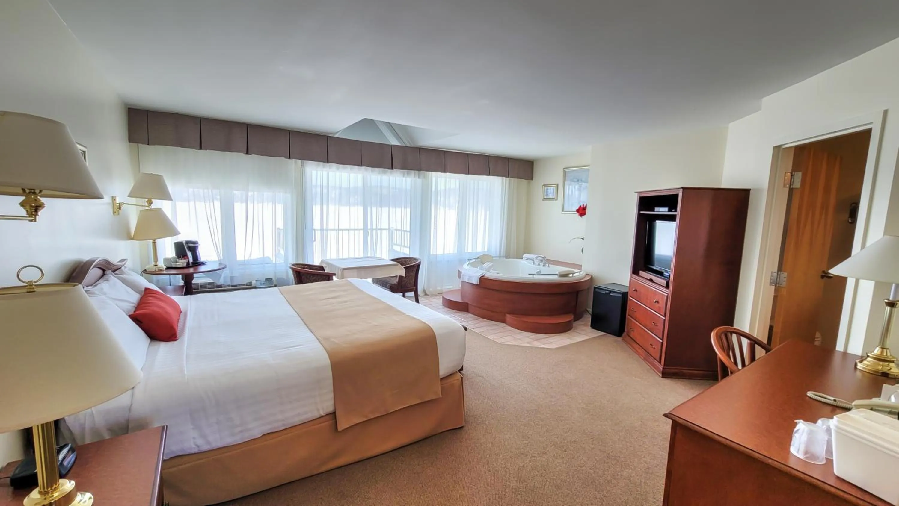 Bed in BATTURES Hotel Fjord Saguenay