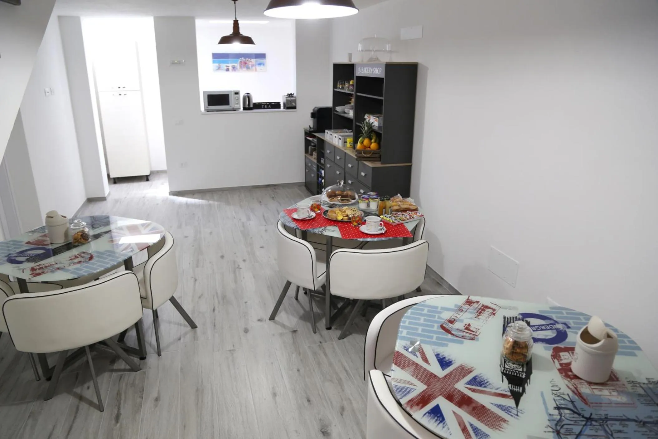 Food and drinks in B&B COSTA