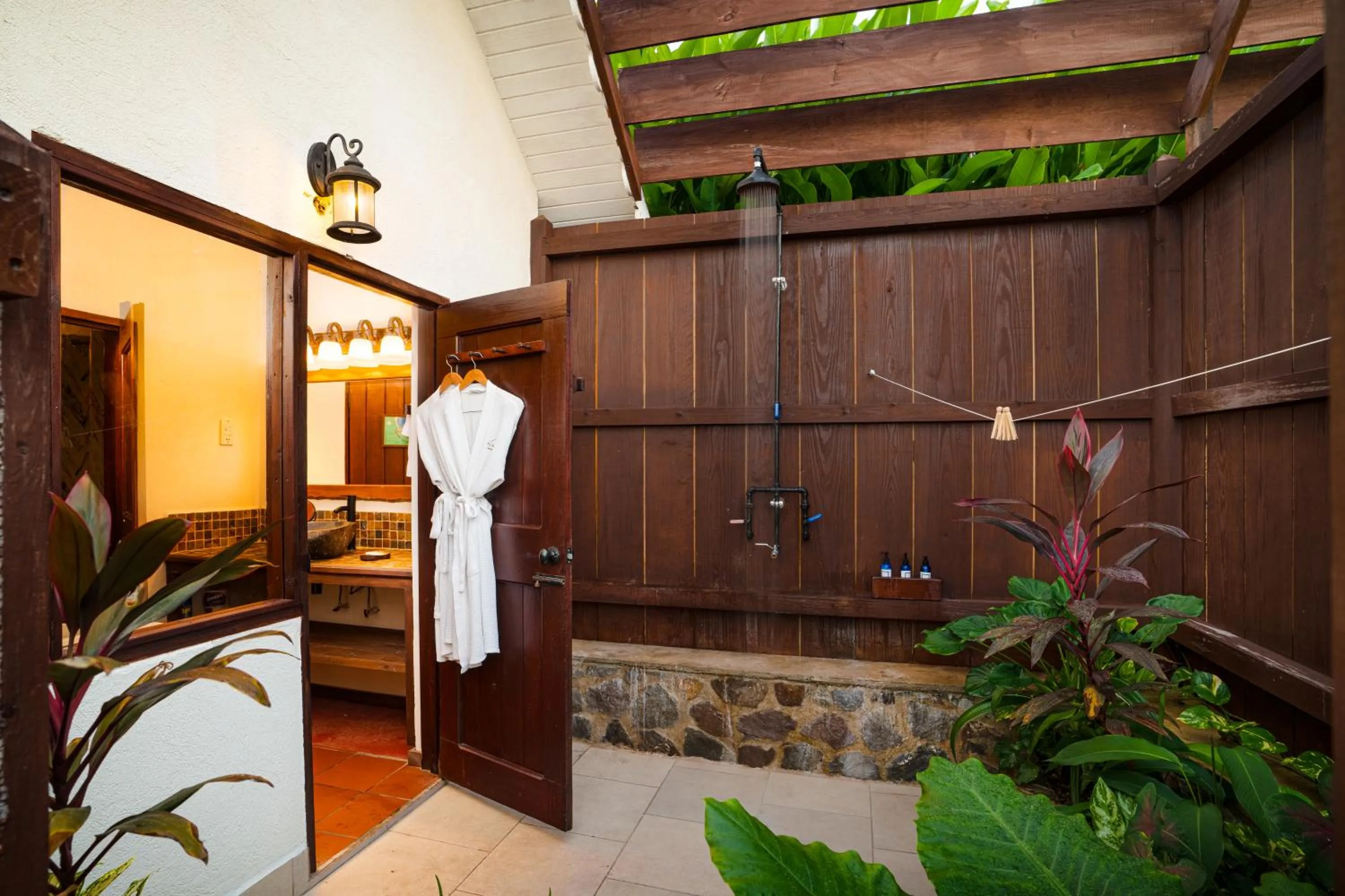 Shower in Ti Kaye Resort & Spa