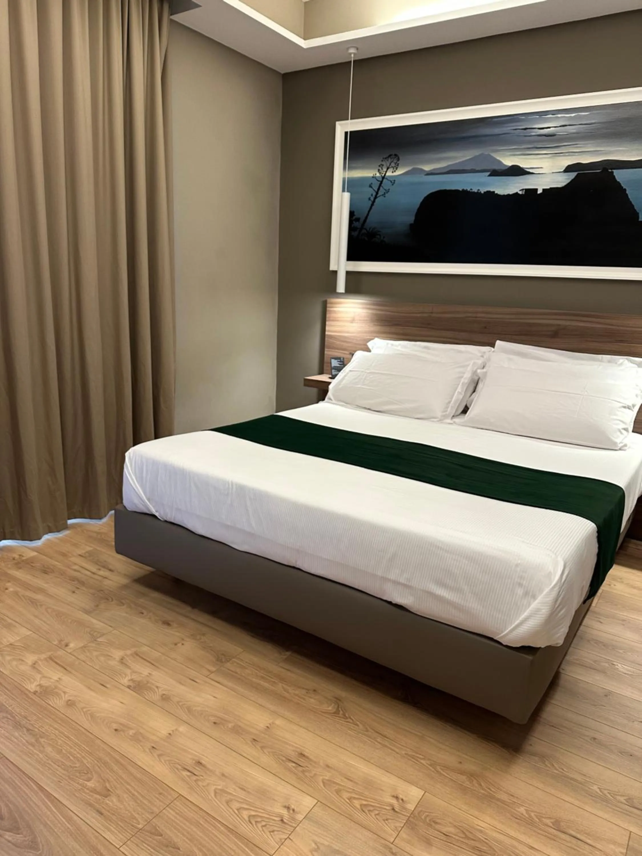 Bed in 7th Floor Suite