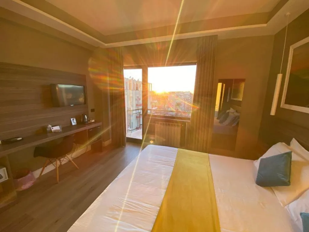 Bed in 7th Floor Suite