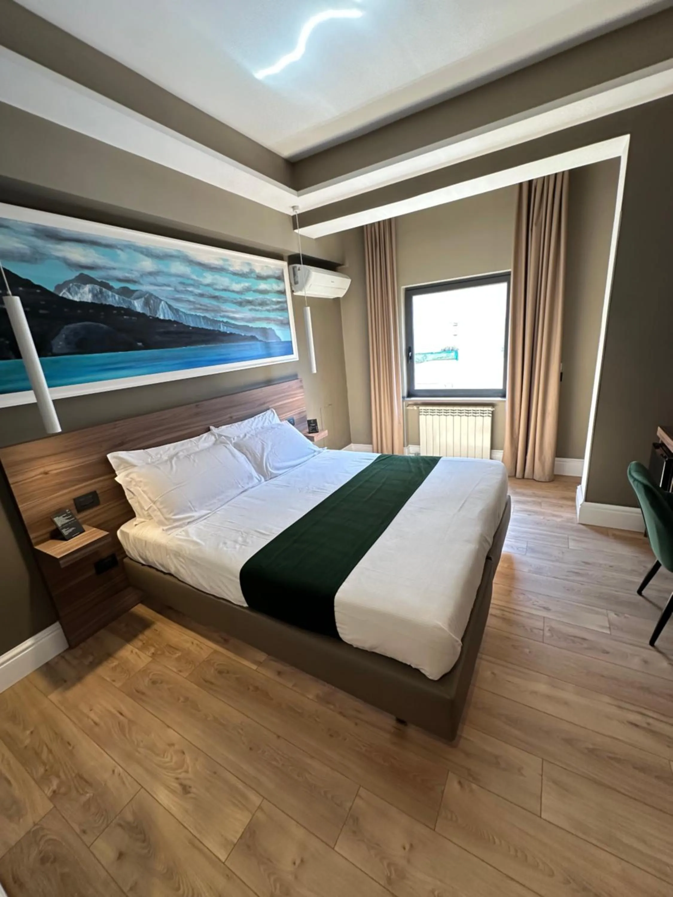 Bed in 7th Floor Suite