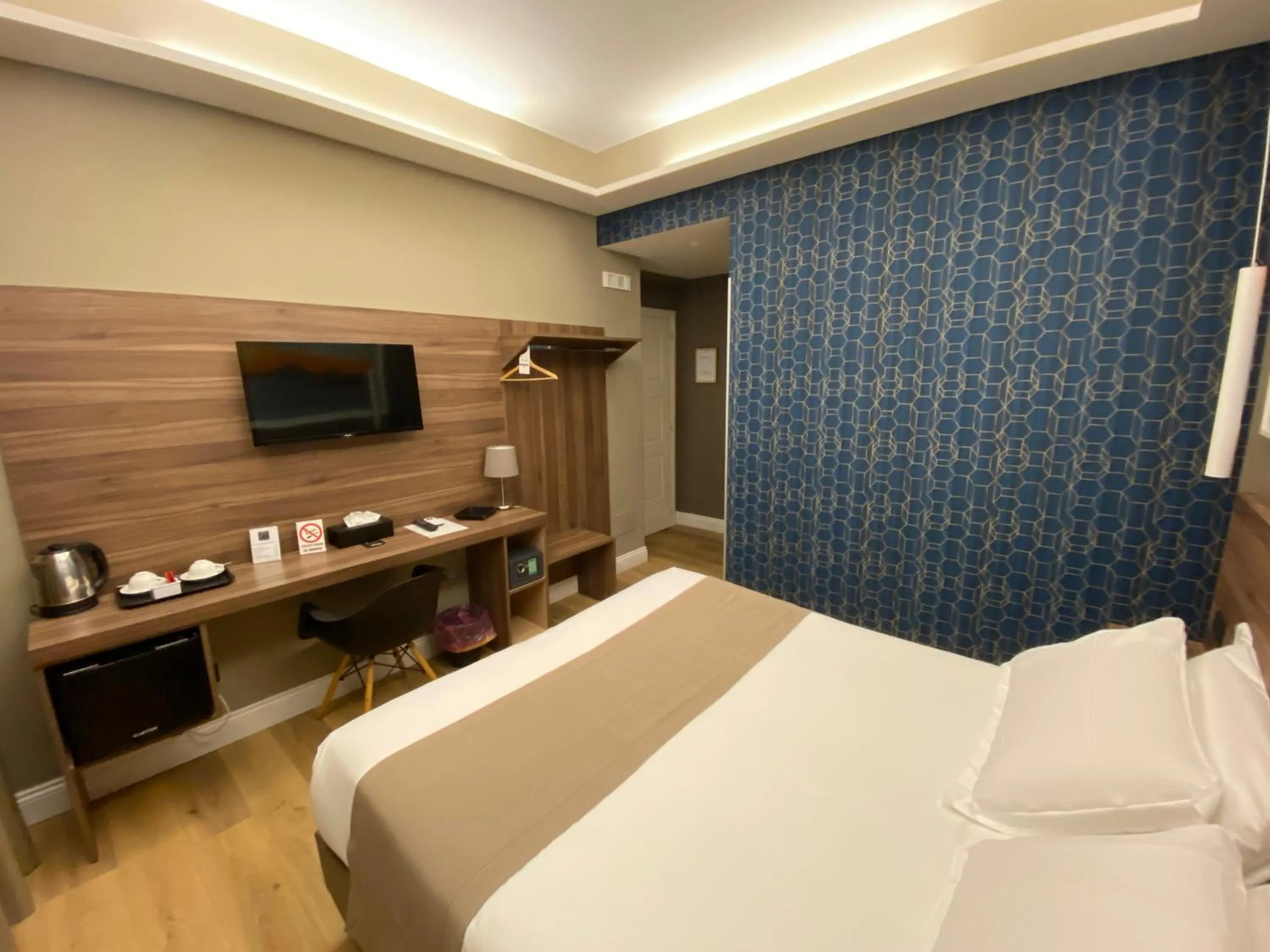 Bed in 7th Floor Suite