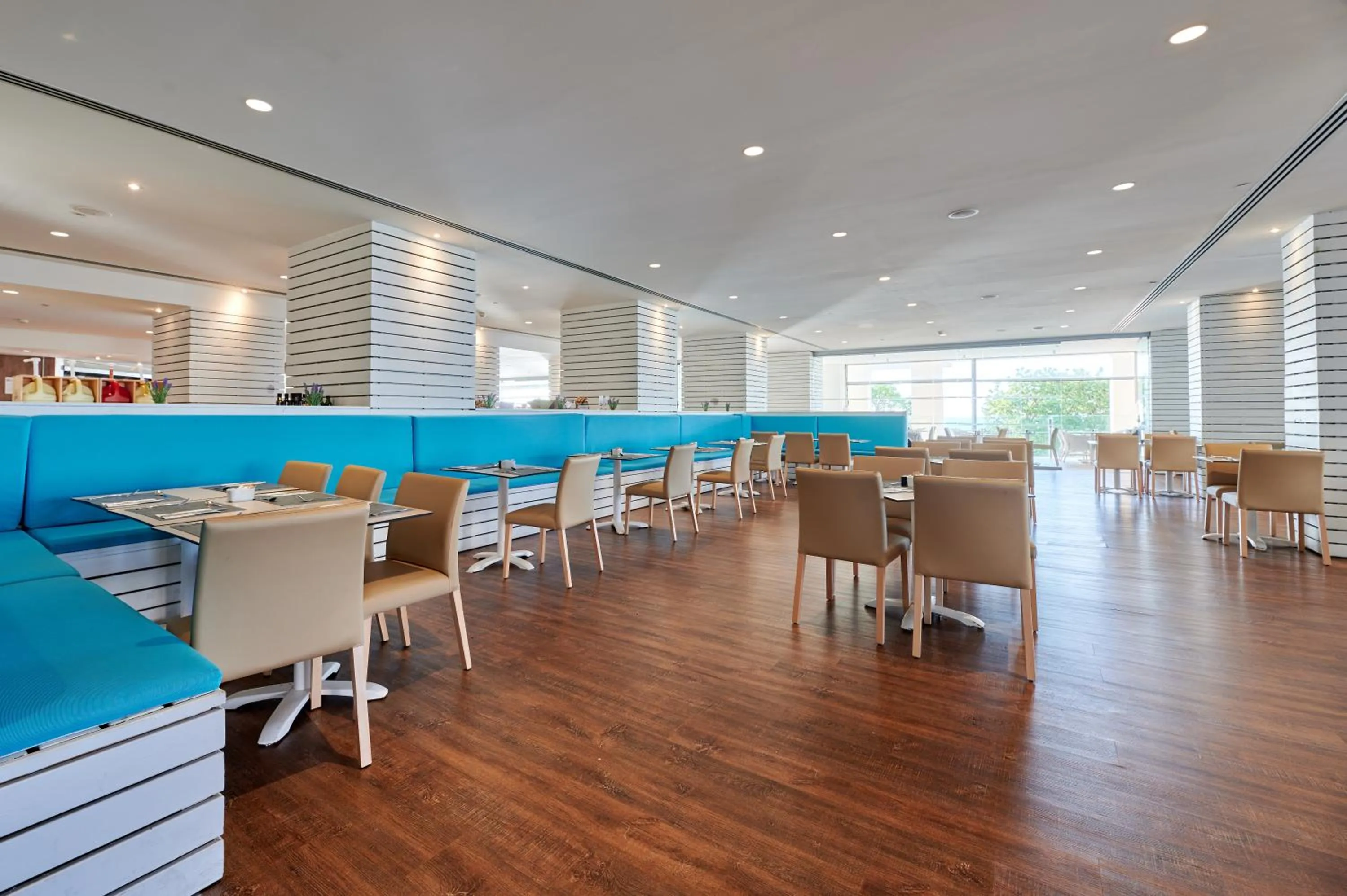 Restaurant/places to eat in Alua Calas de Mallorca Resort