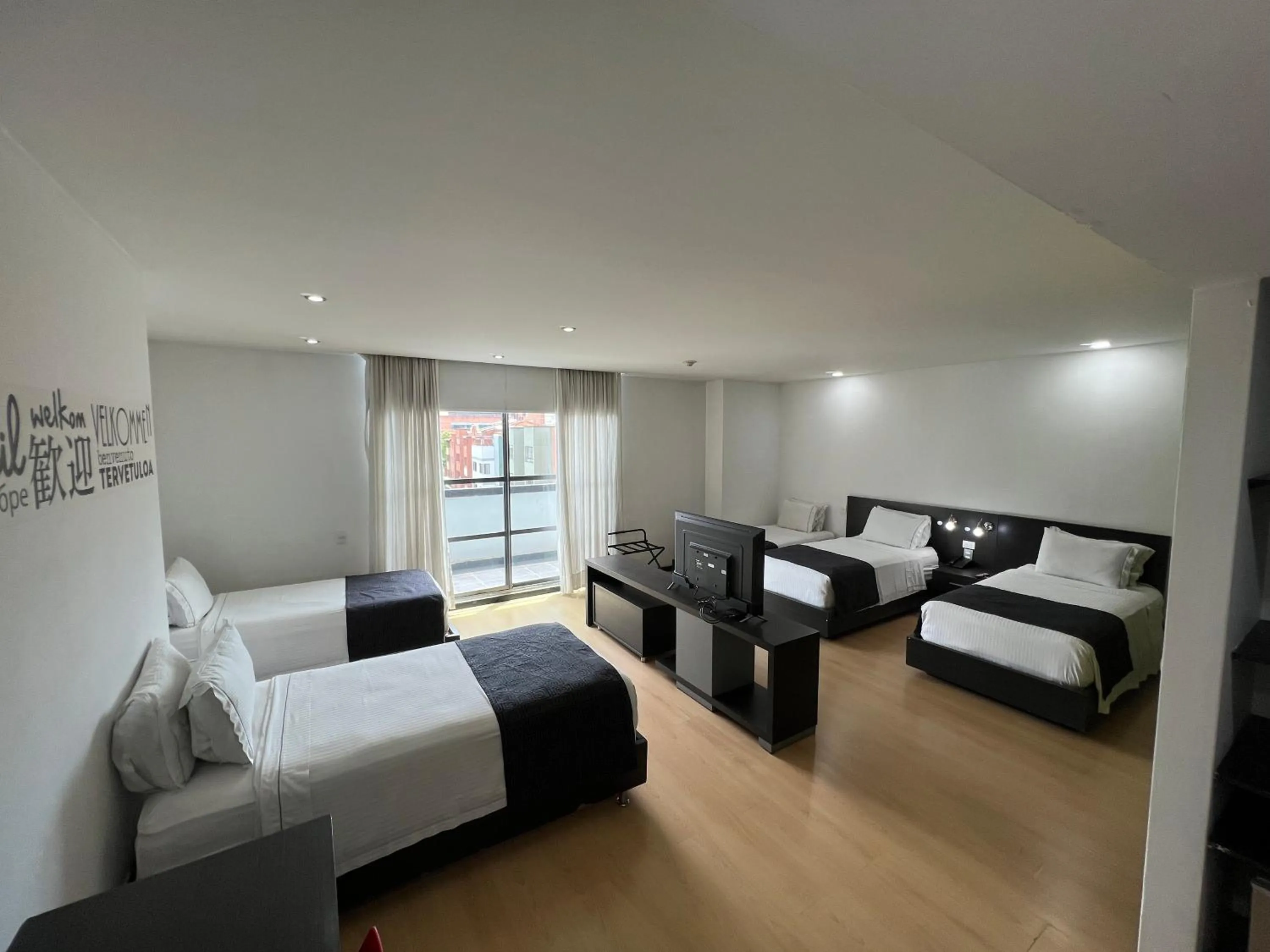 Bedroom, Bed in Tequendama Hotel Medellín - Estadio