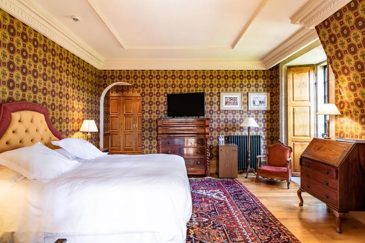 Bed in Pazo de Brandeso & Country Club