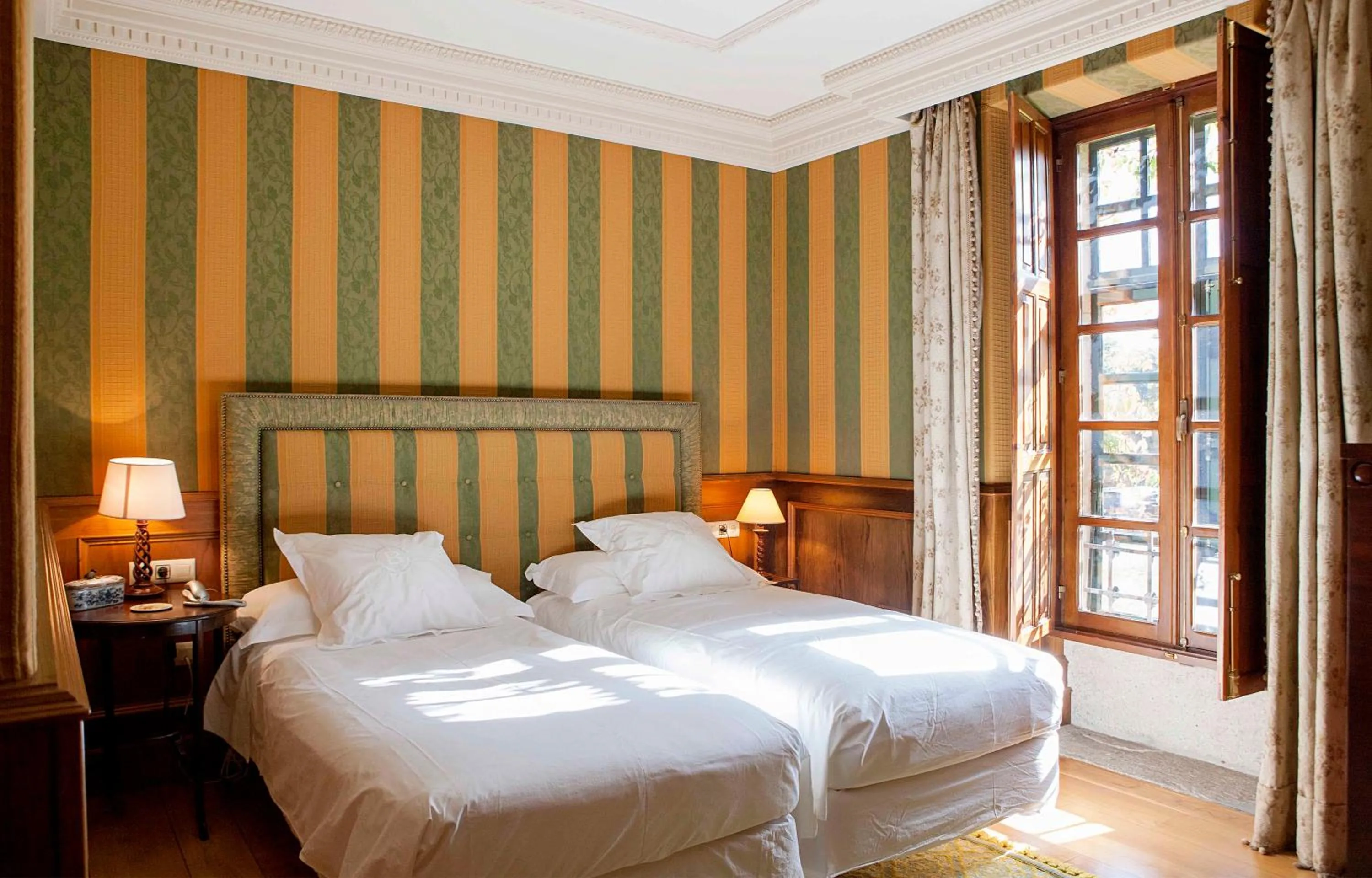 Bed in Pazo de Brandeso & Country Club