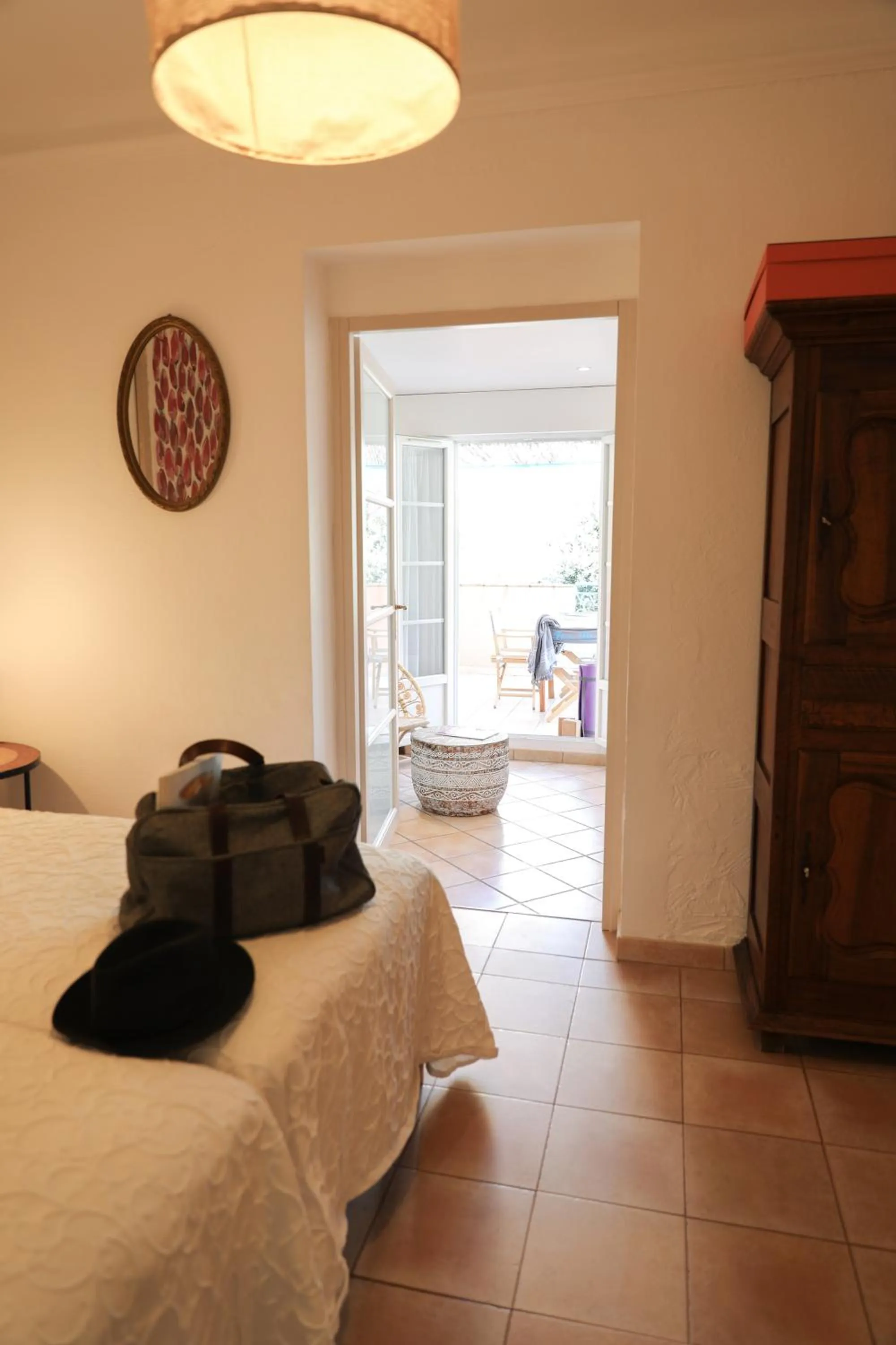 Bed in Hotel Les Flots Bleus