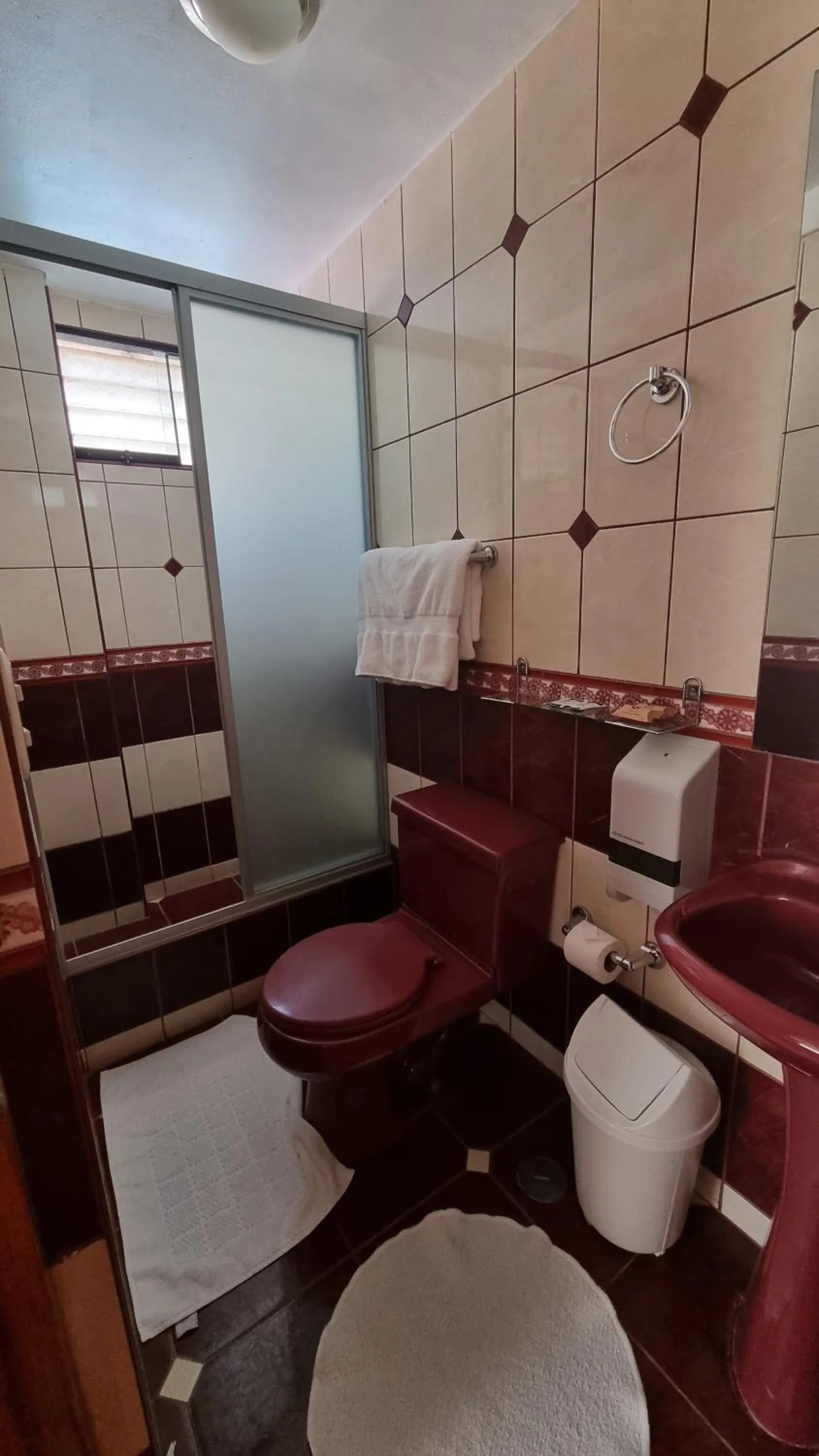 Bathroom in Ccapac Inka Ollanta Casa Museo