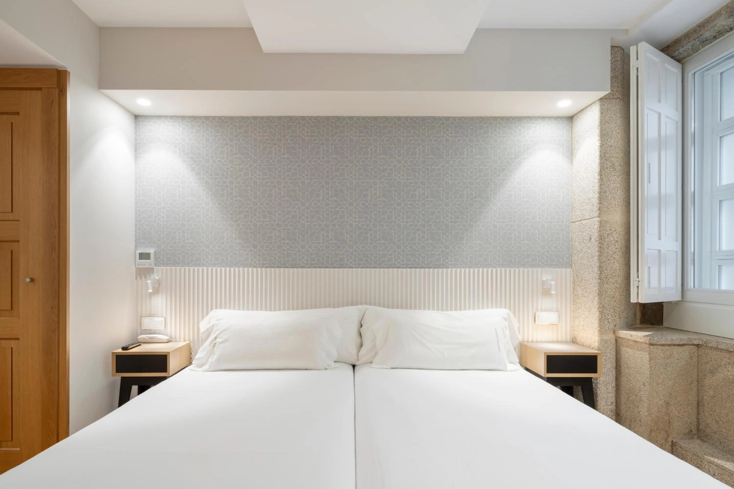 Bedroom, Bed in Hotel Praza Quintana