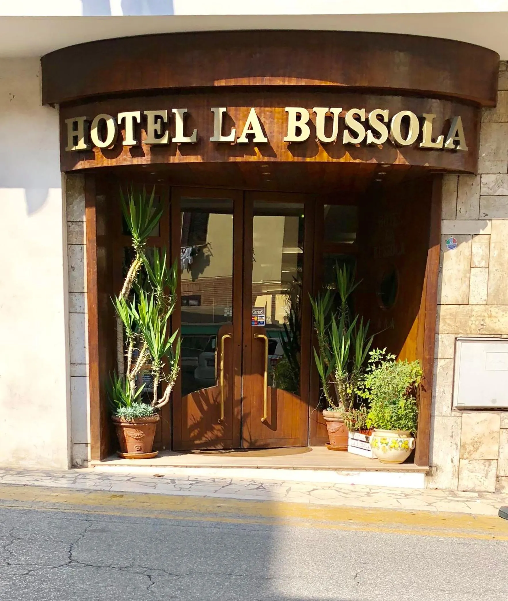 Facade/entrance in Hotel La Bussola