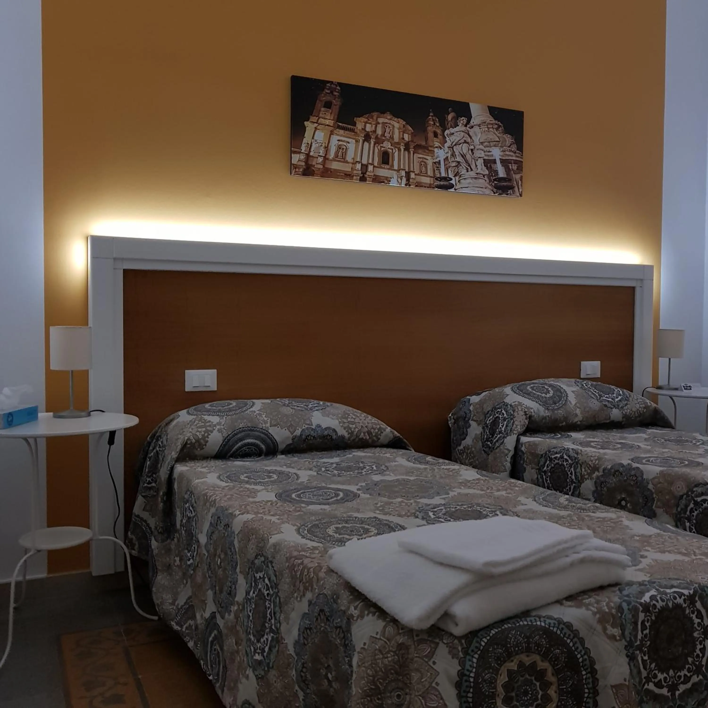 Photo of the whole room, Bed in Aziz b&b