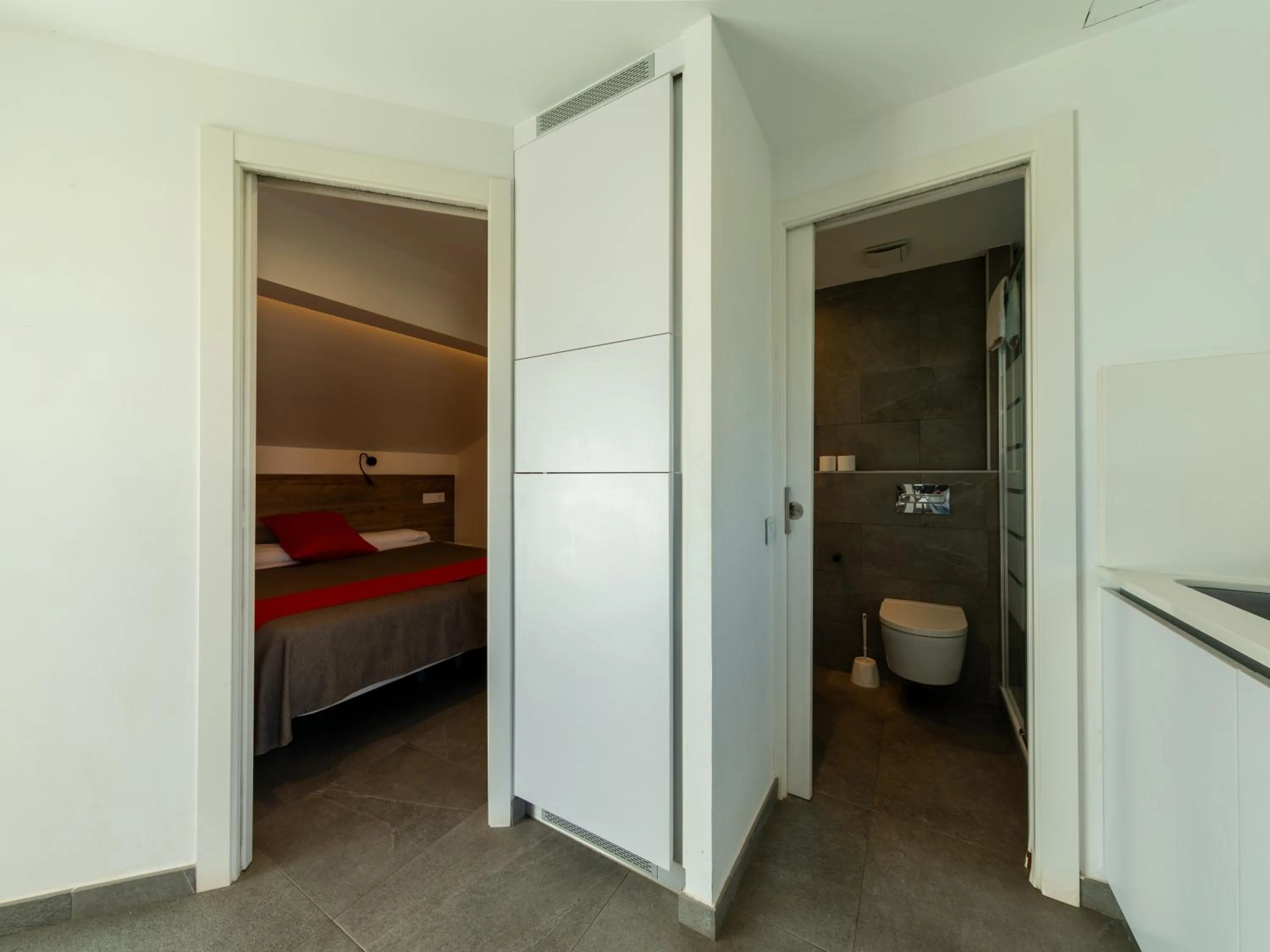 Facade/entrance, Bed in Apartamentos Sunway Apollo