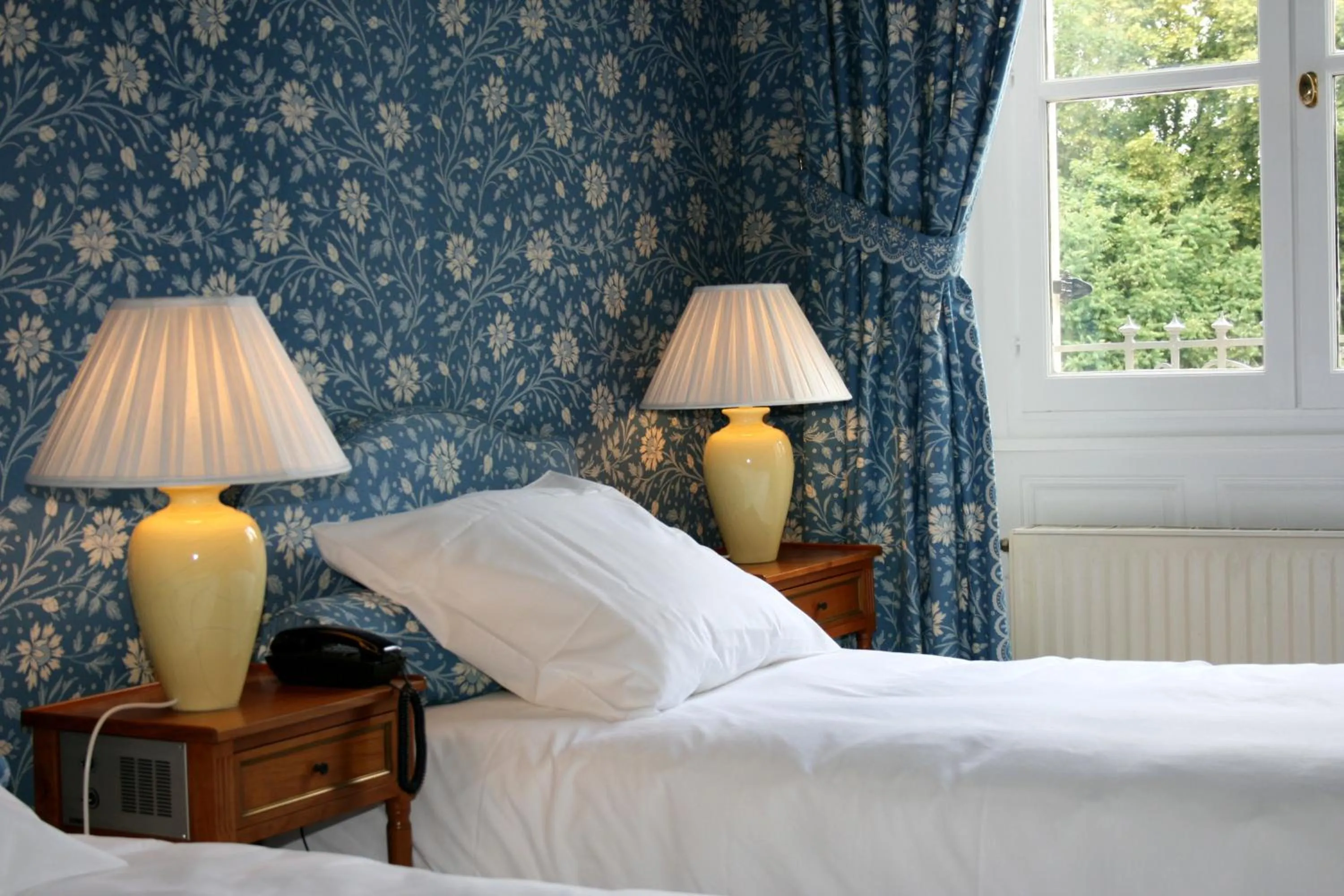 Bed in Chateau de la Rozelle