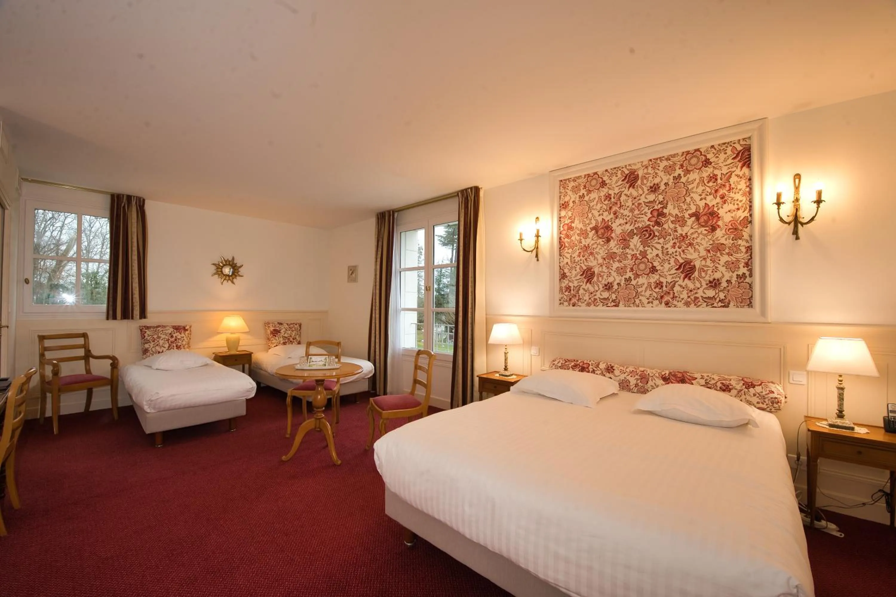 Bedroom, Bed in Chateau de la Rozelle