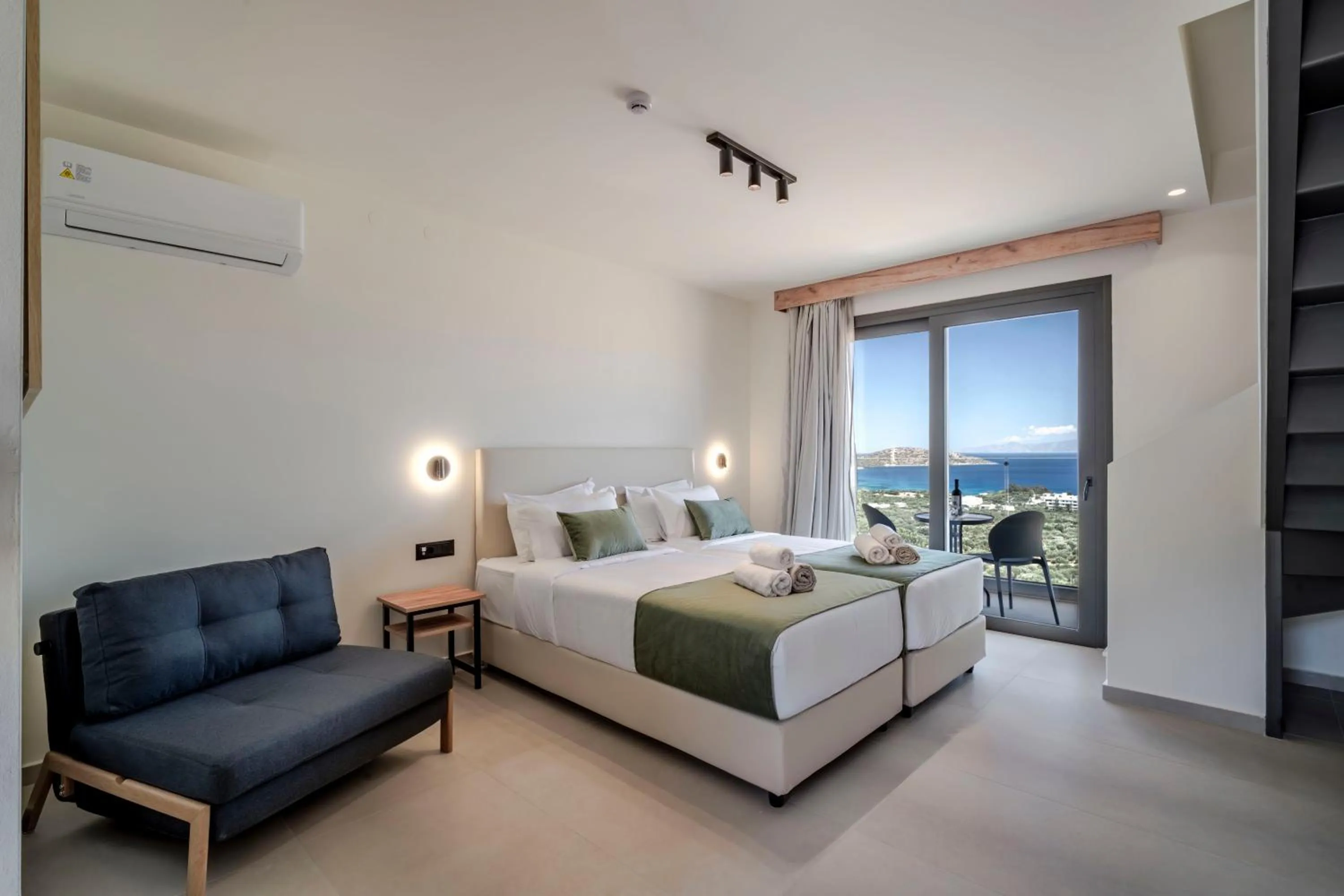 Bed in Elounda Residence Resort & Waterpark