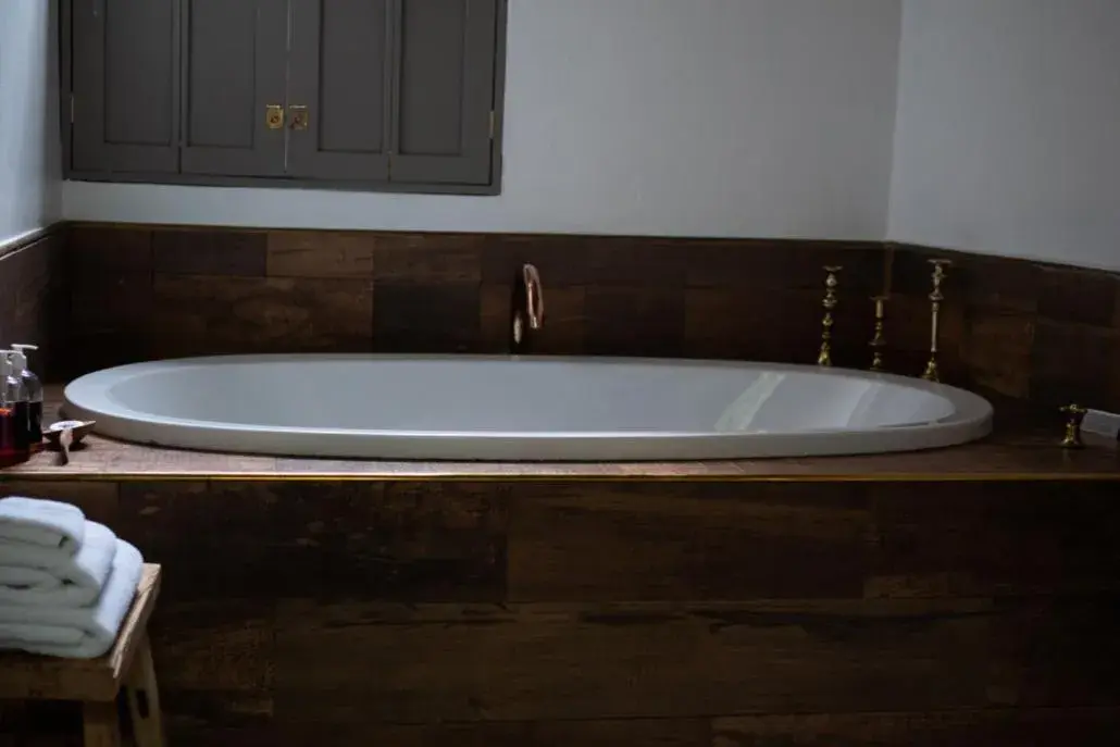 Double or Twin Room with Private Bathroom in Liedjiesbos Urban Olive Farm Double or Twin Room with Private Bathroom in Liedjiesbos Urban Olive Farm