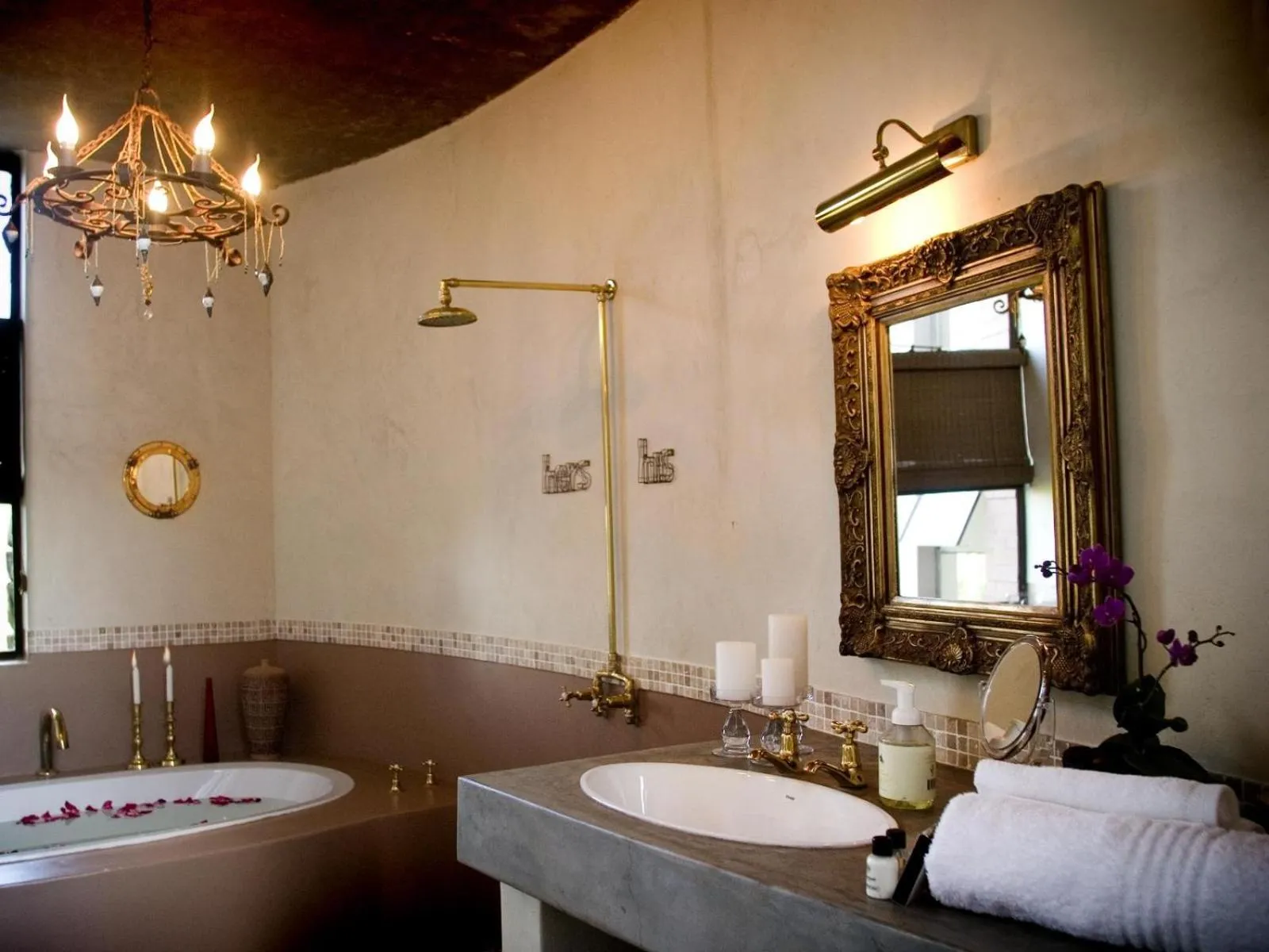 Liedjiesbos Urban Olive Farm