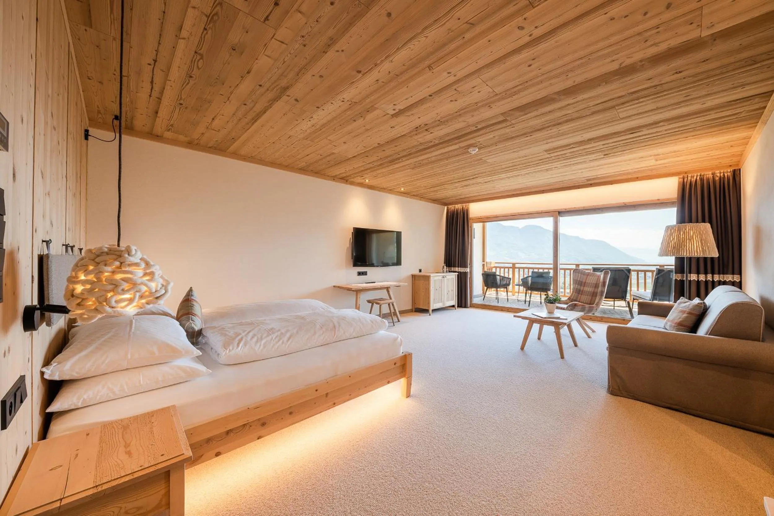 Photo of the whole room, Bed in Hotel Kassian