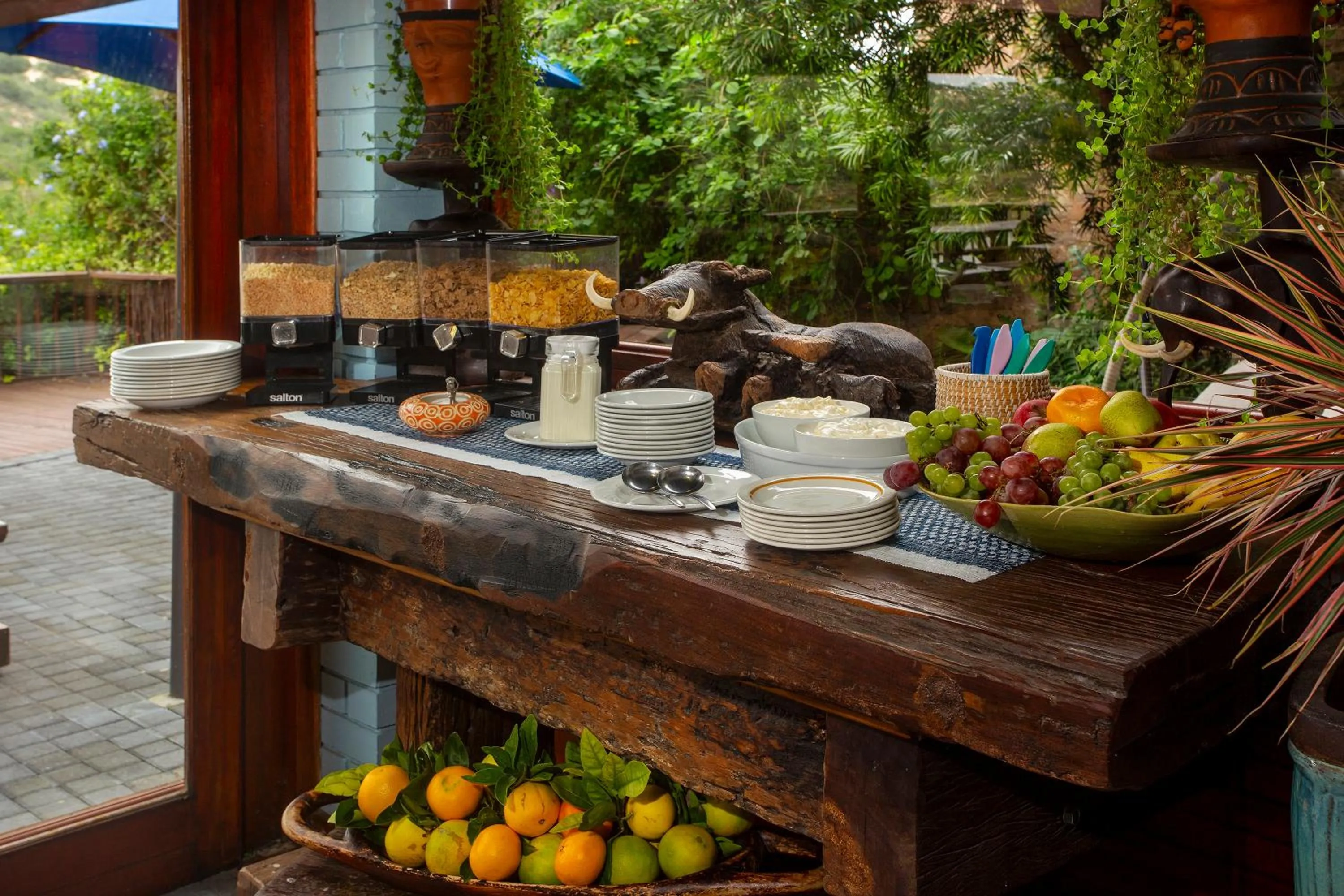 Food and drinks in Dungbeetle River Lodge