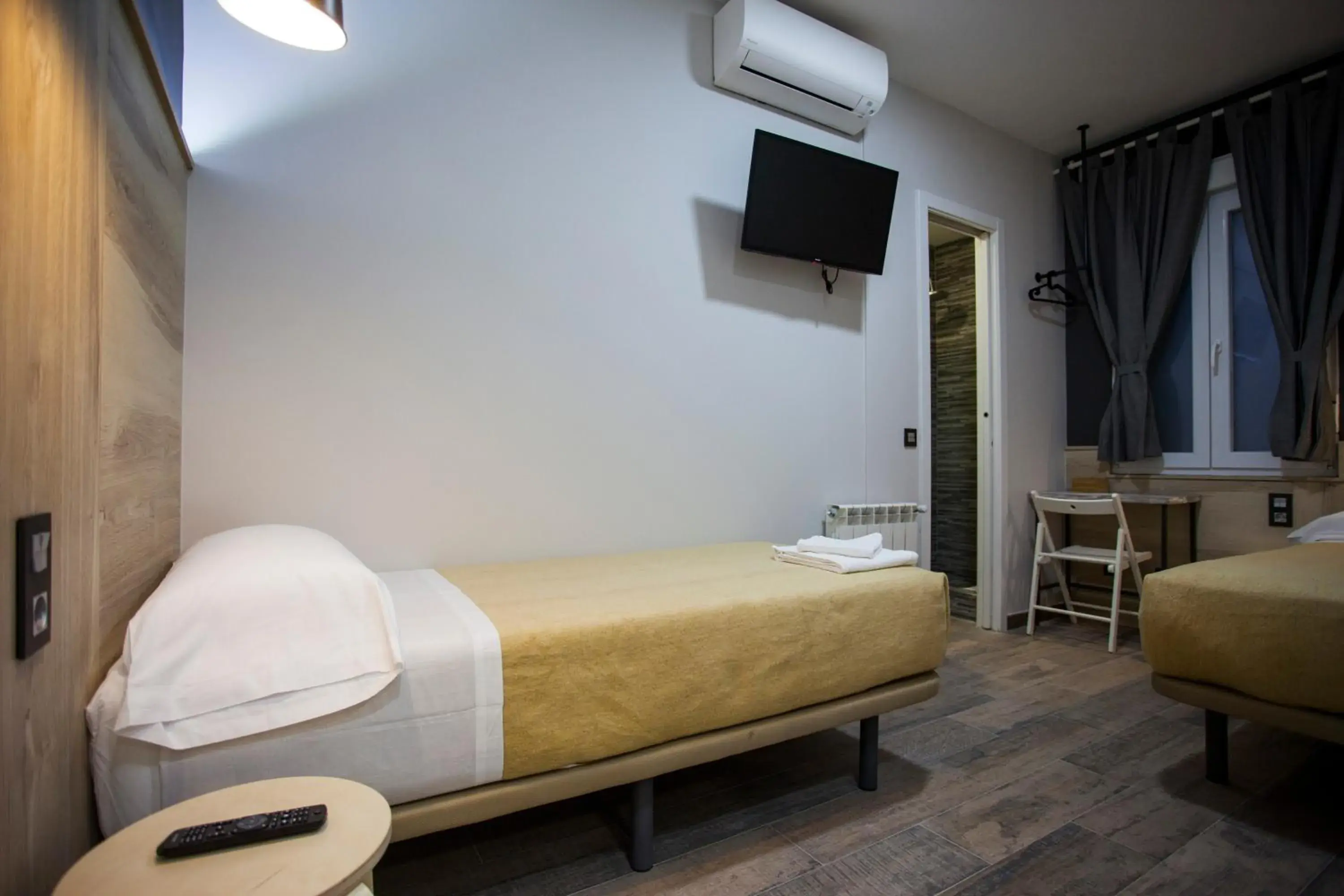 Twin Room in CC Atocha Twin Room in CC Atocha