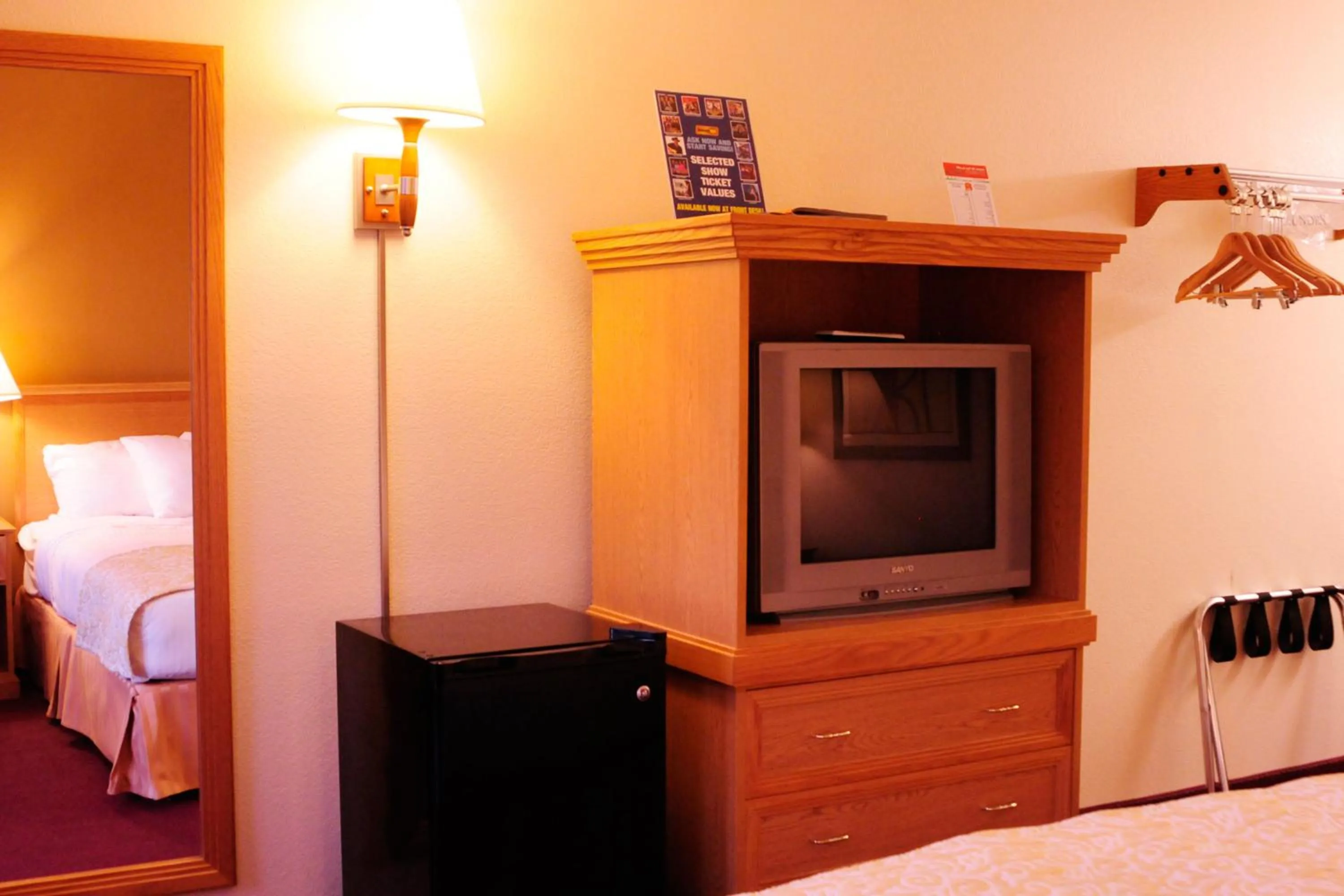TV and multimedia in Whispering Hills Inn
