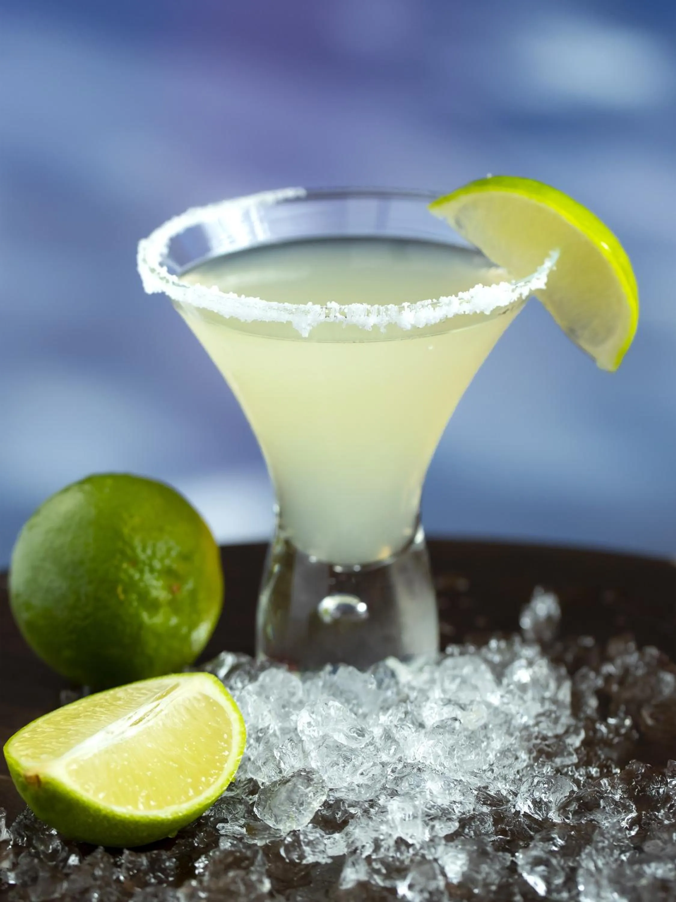 Lounge or bar in Euphoria Club Hotel