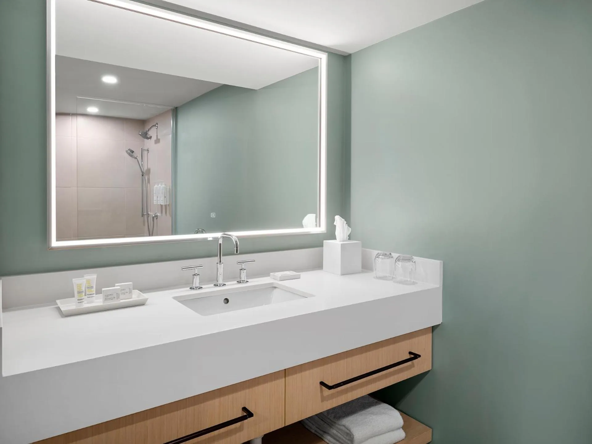 Bathroom in Grand Cayman Marriott Resort