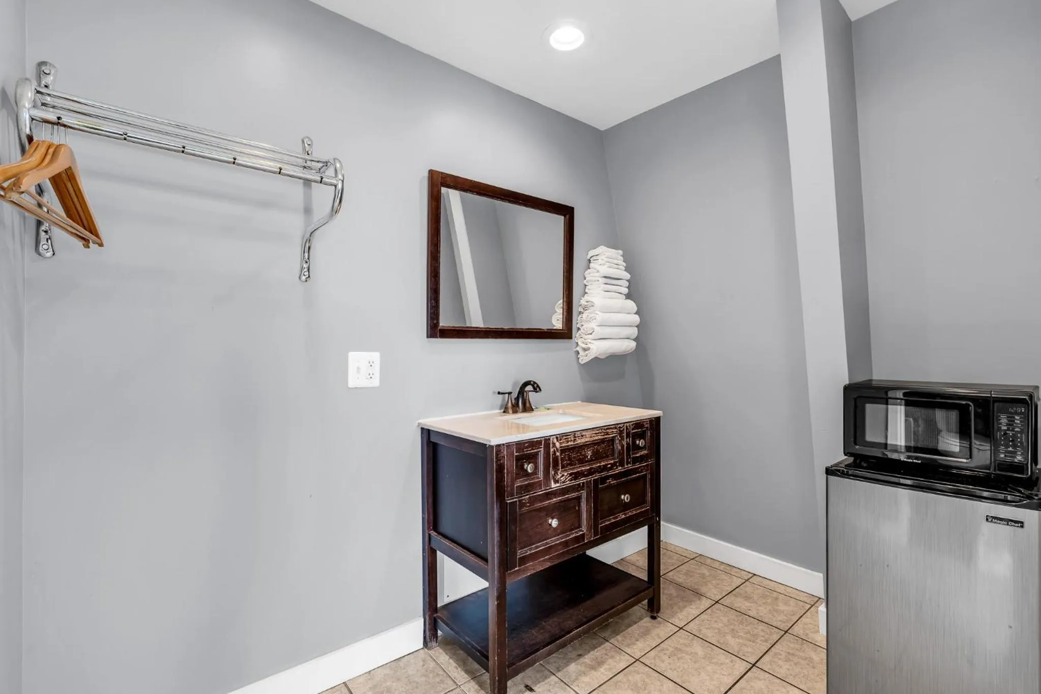 Living room in Aztec Ocean Resort