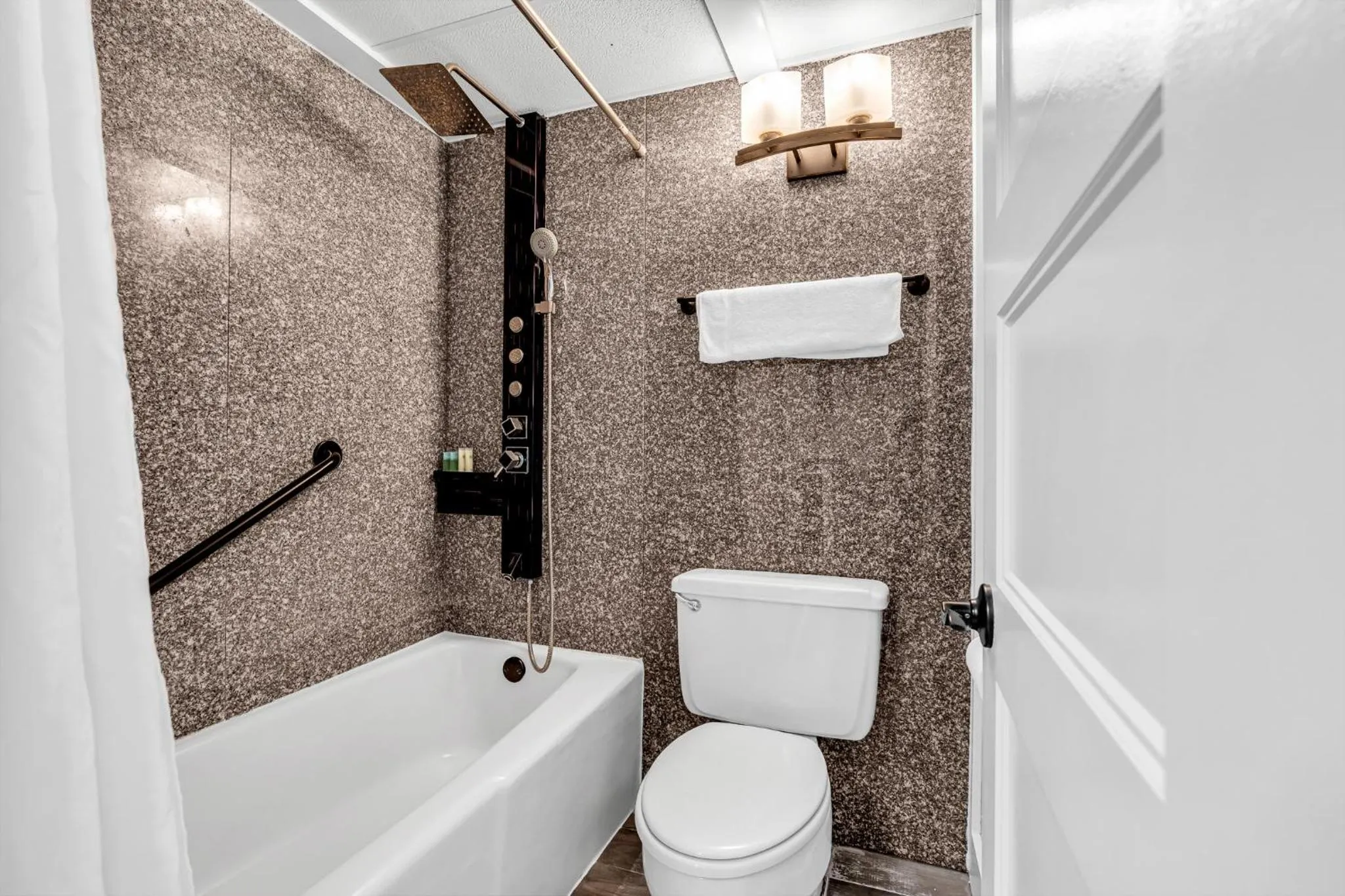 Bathroom in Aztec Ocean Resort