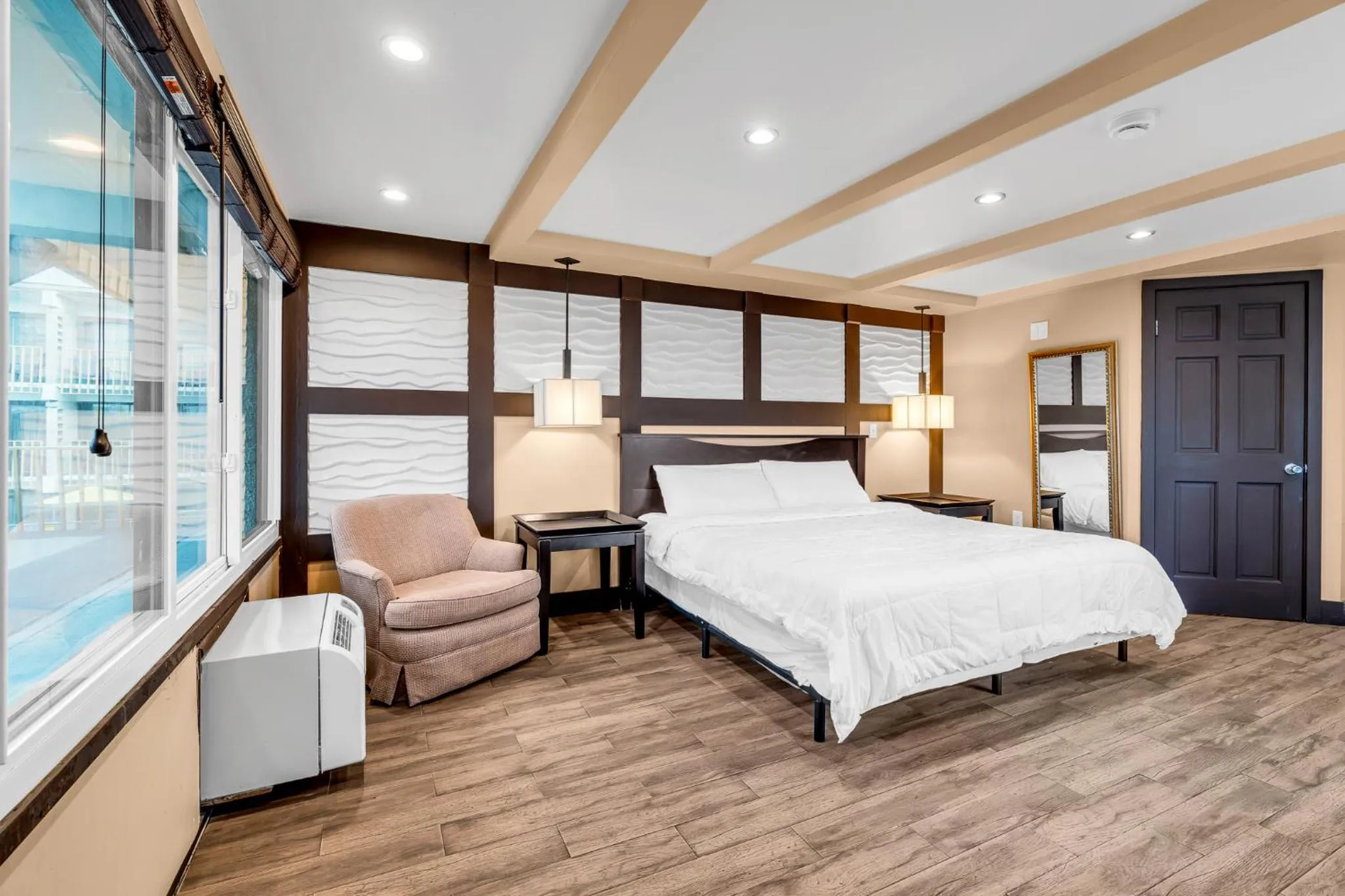 Bedroom, Bed in Aztec Ocean Resort