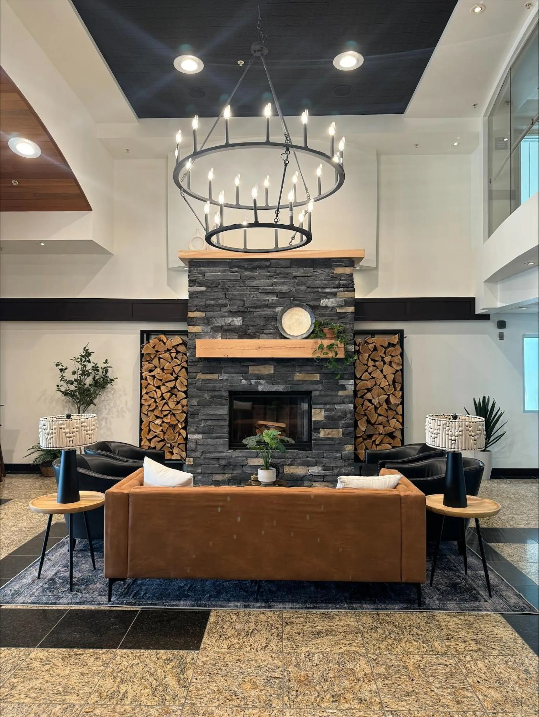 Lobby or reception in Four Points by Sheraton Prince George