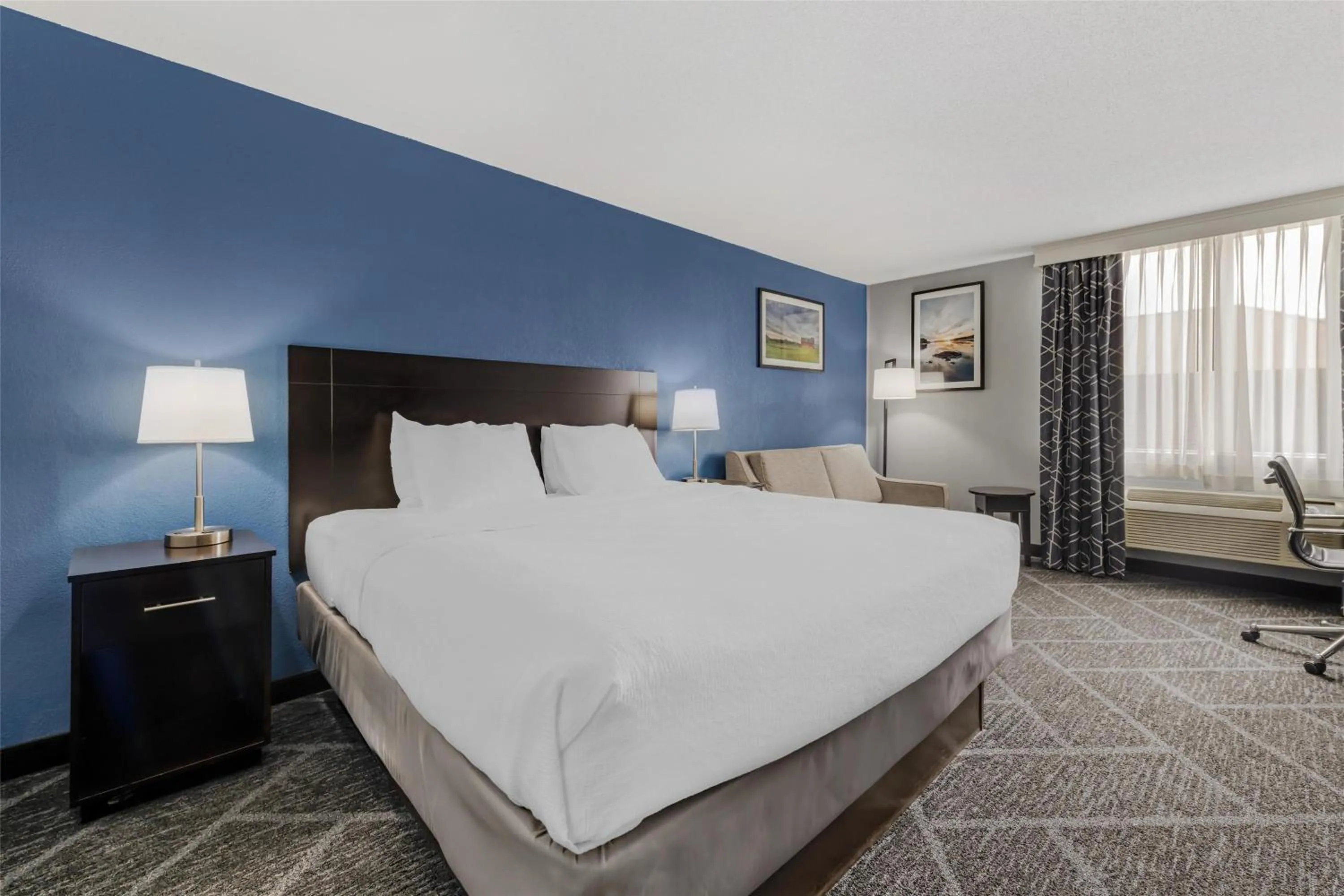 Bedroom, Bed in Best Western Rochester Hotel Mayo Clinic Area/ St. Mary's