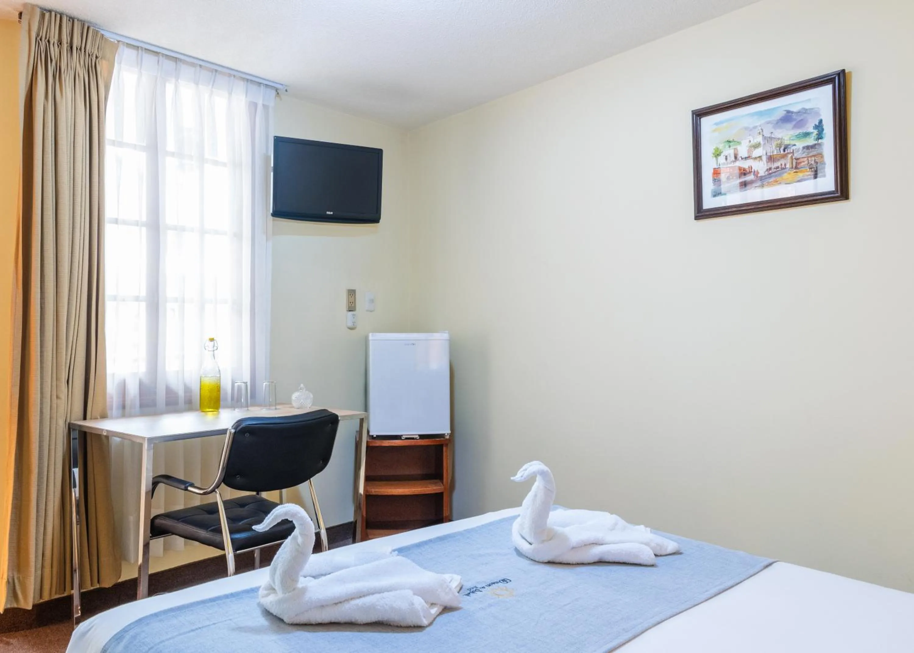 TV and multimedia, Bed in Hotel Maison Du Solei