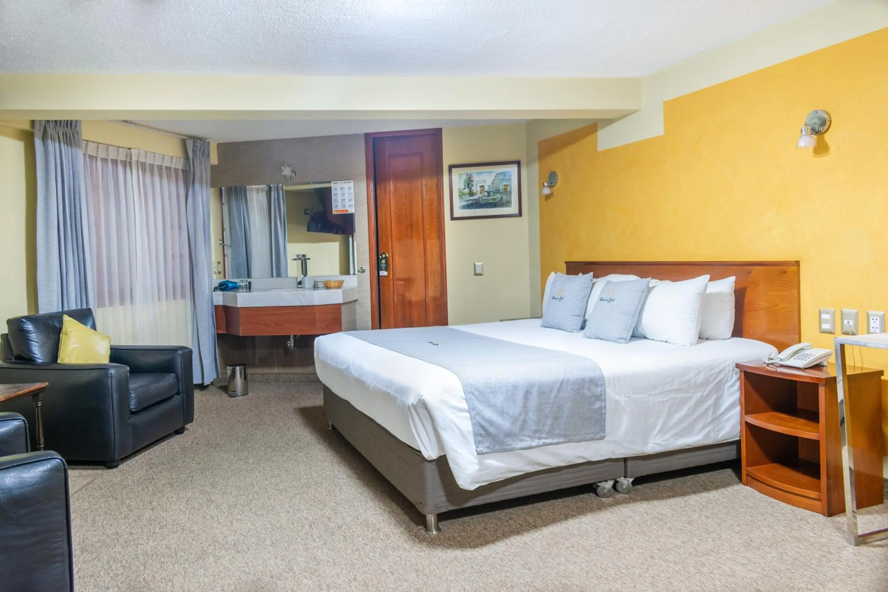 Bed in Hotel Maison Du Solei