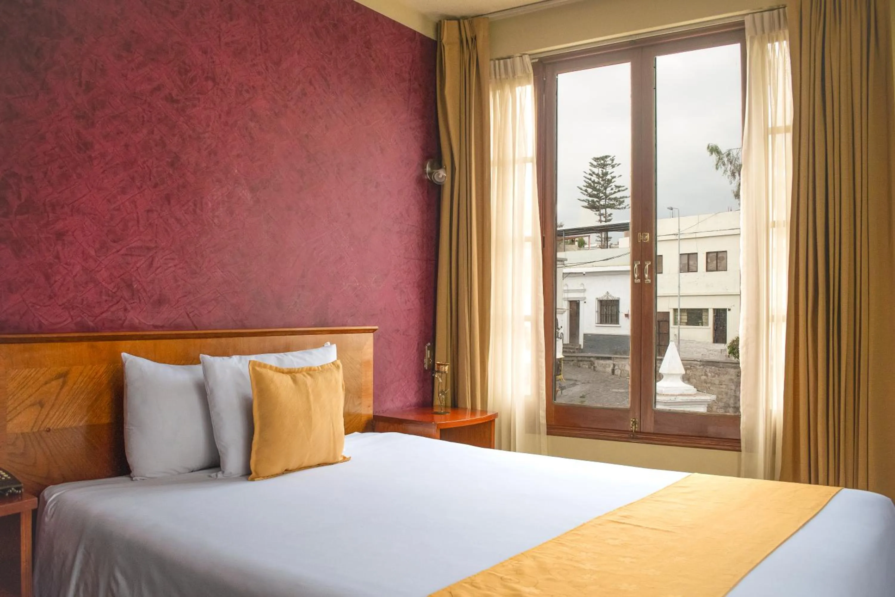 Bed in Hotel Maison Du Solei