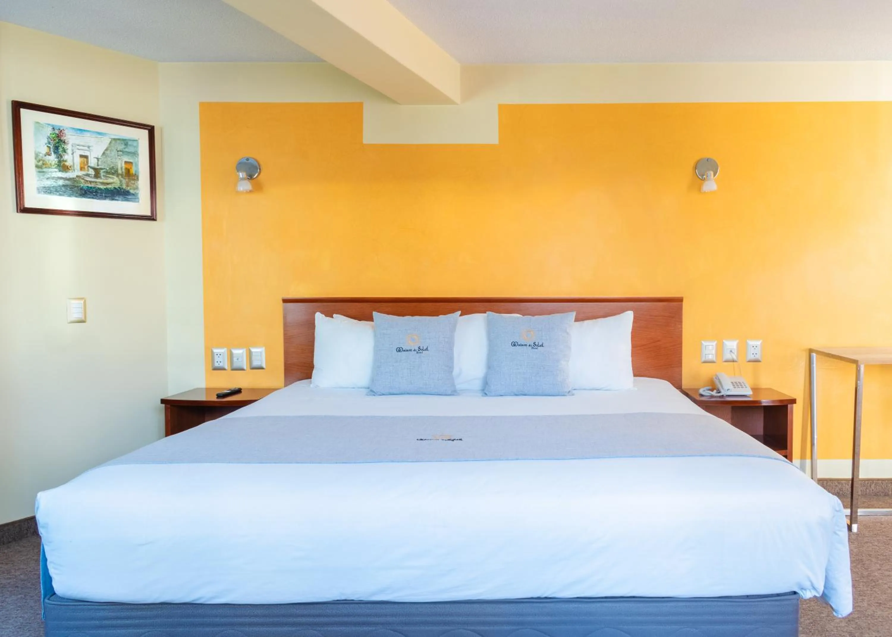 Bed in Hotel Maison Du Solei