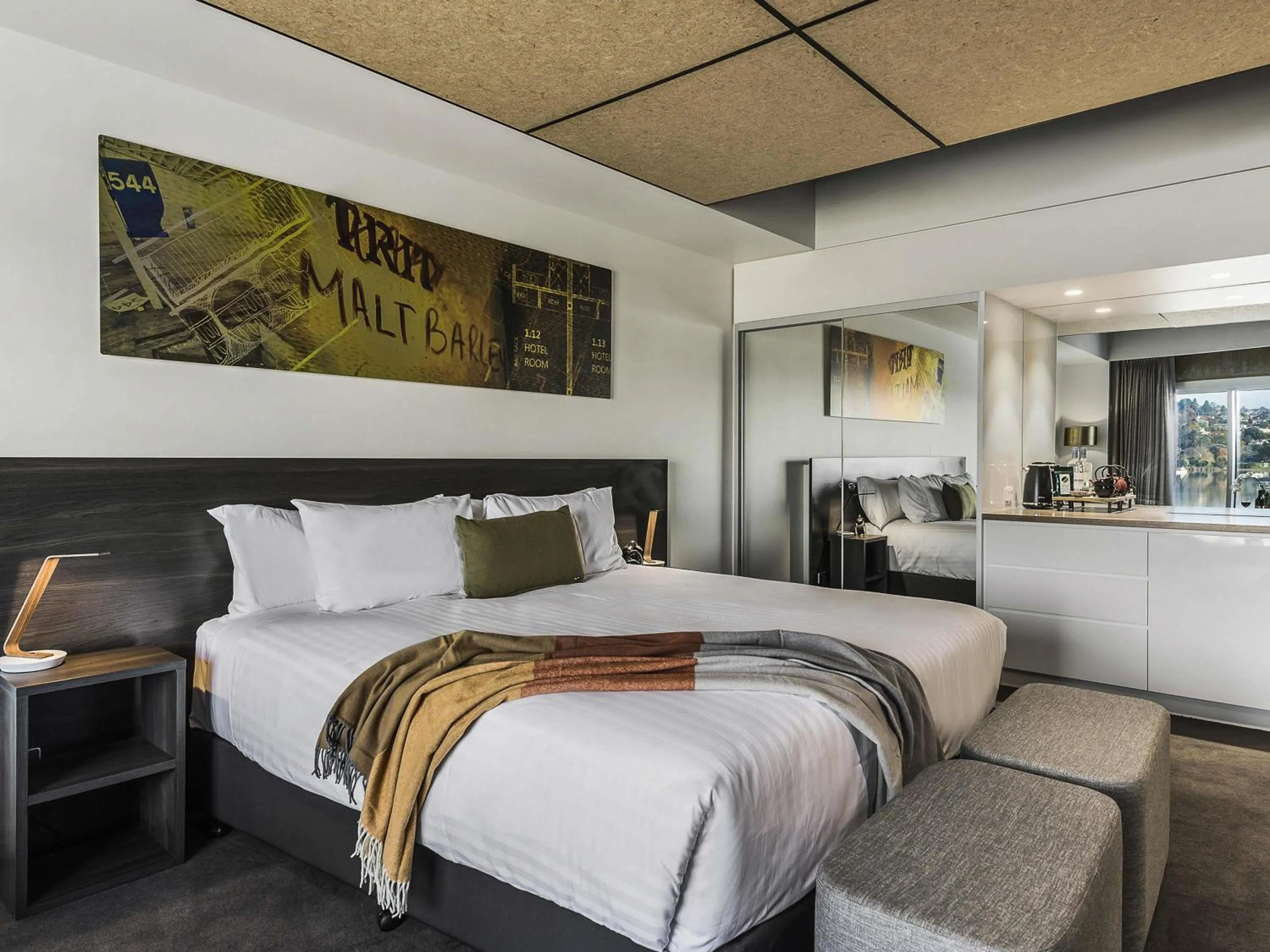 Bedroom, Bed in Peppers Silo Launceston