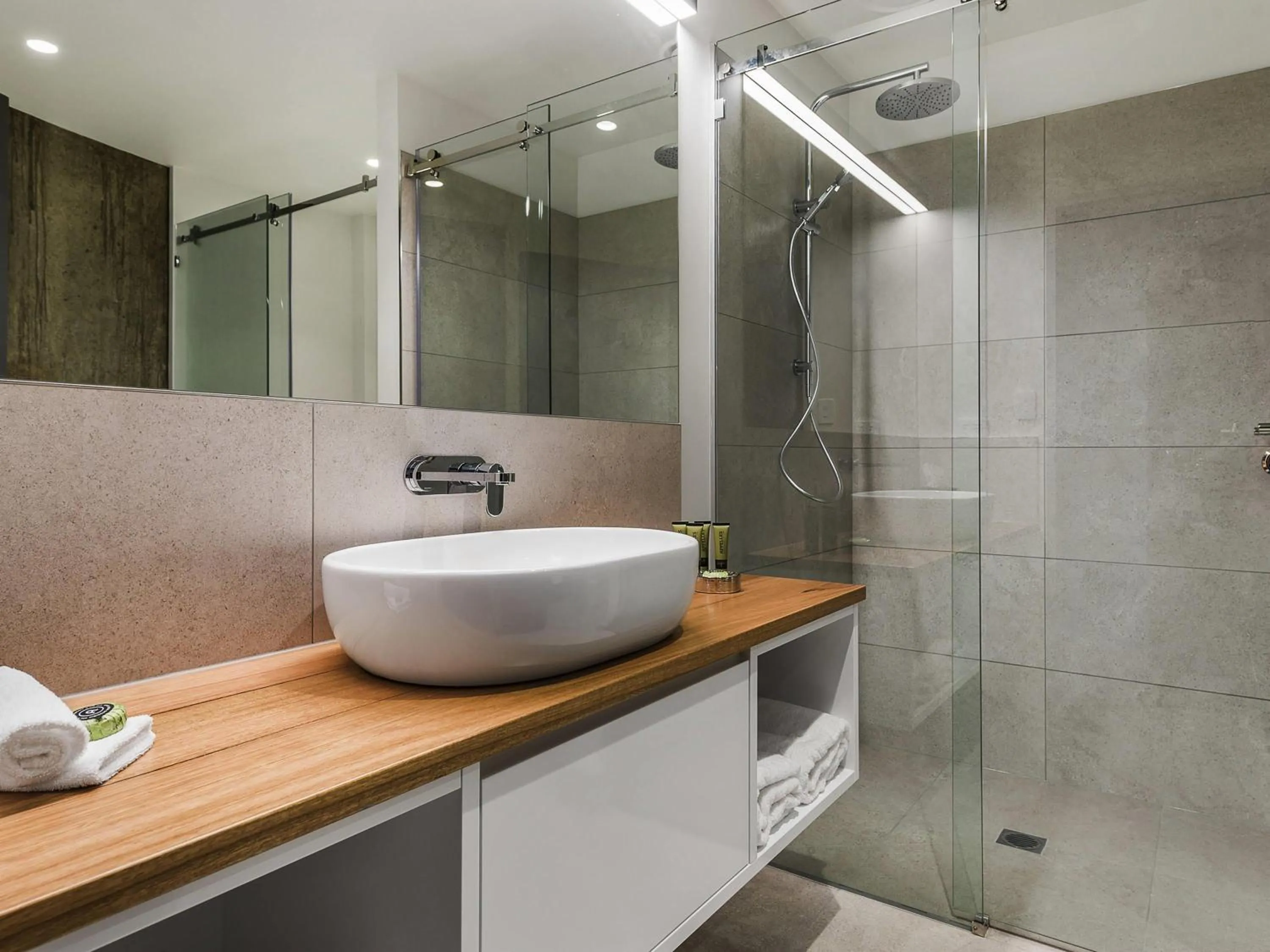 Bedroom in Peppers Silo Launceston