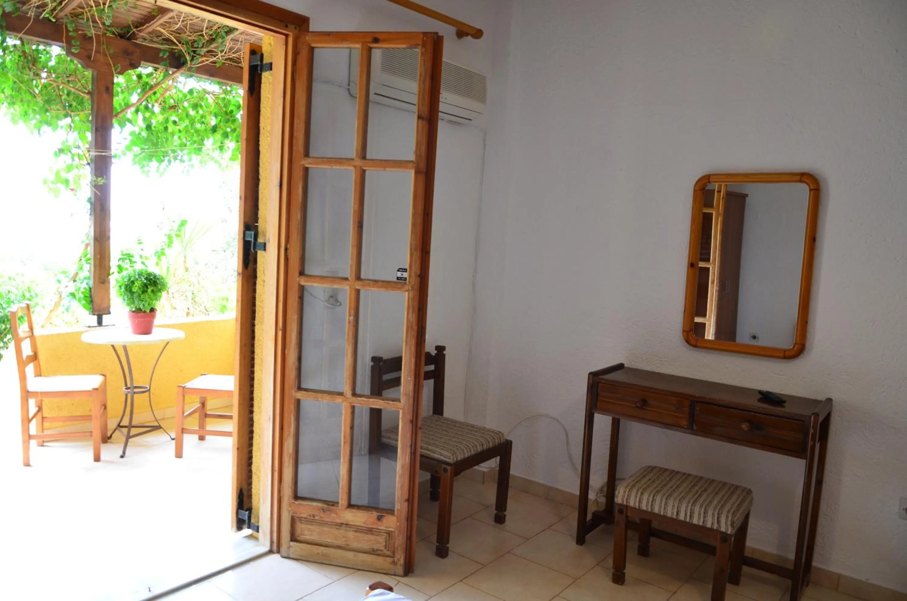 Vagia Beach Apartments, Aegina Island