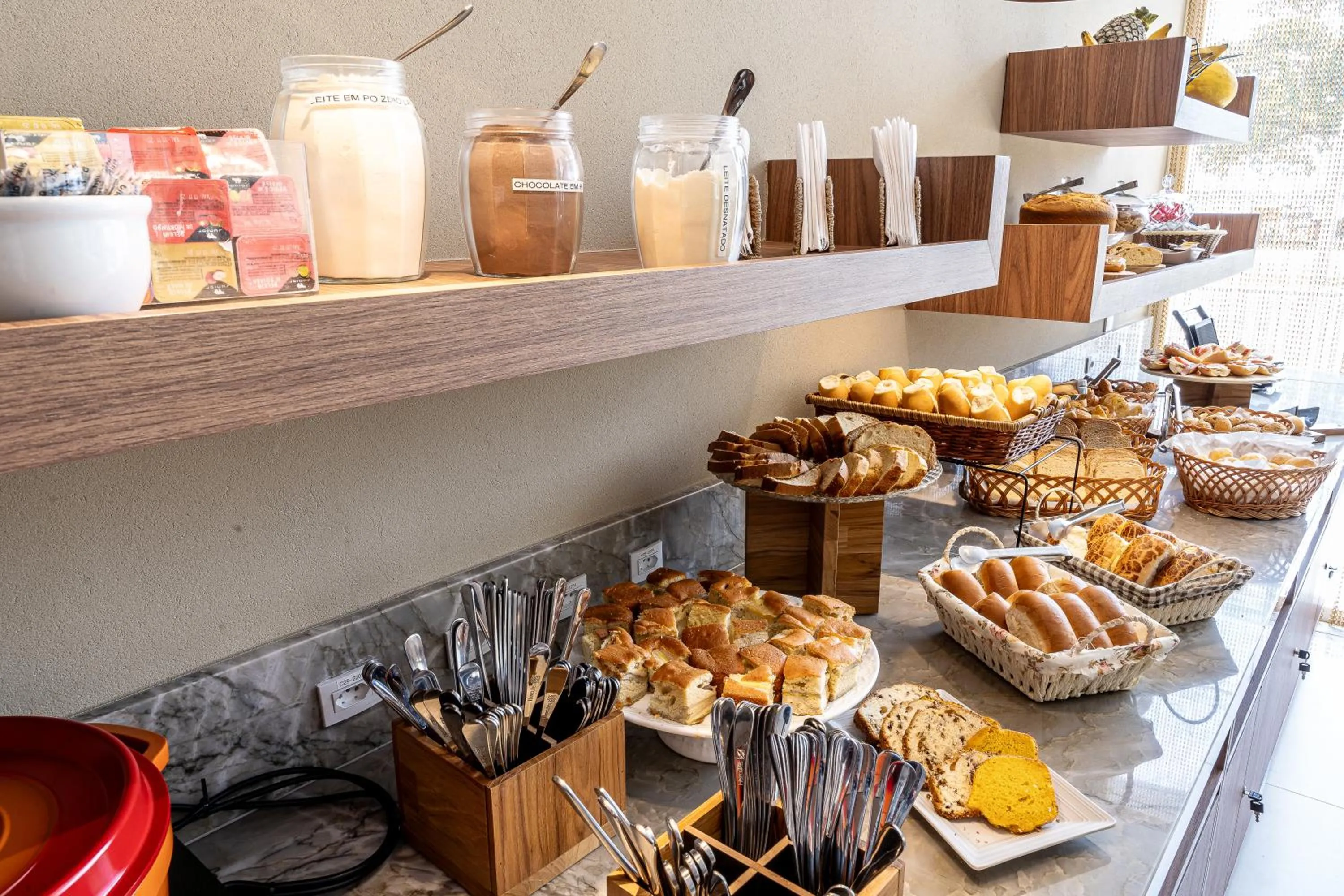 Breakfast in Píer Vitória Hotel