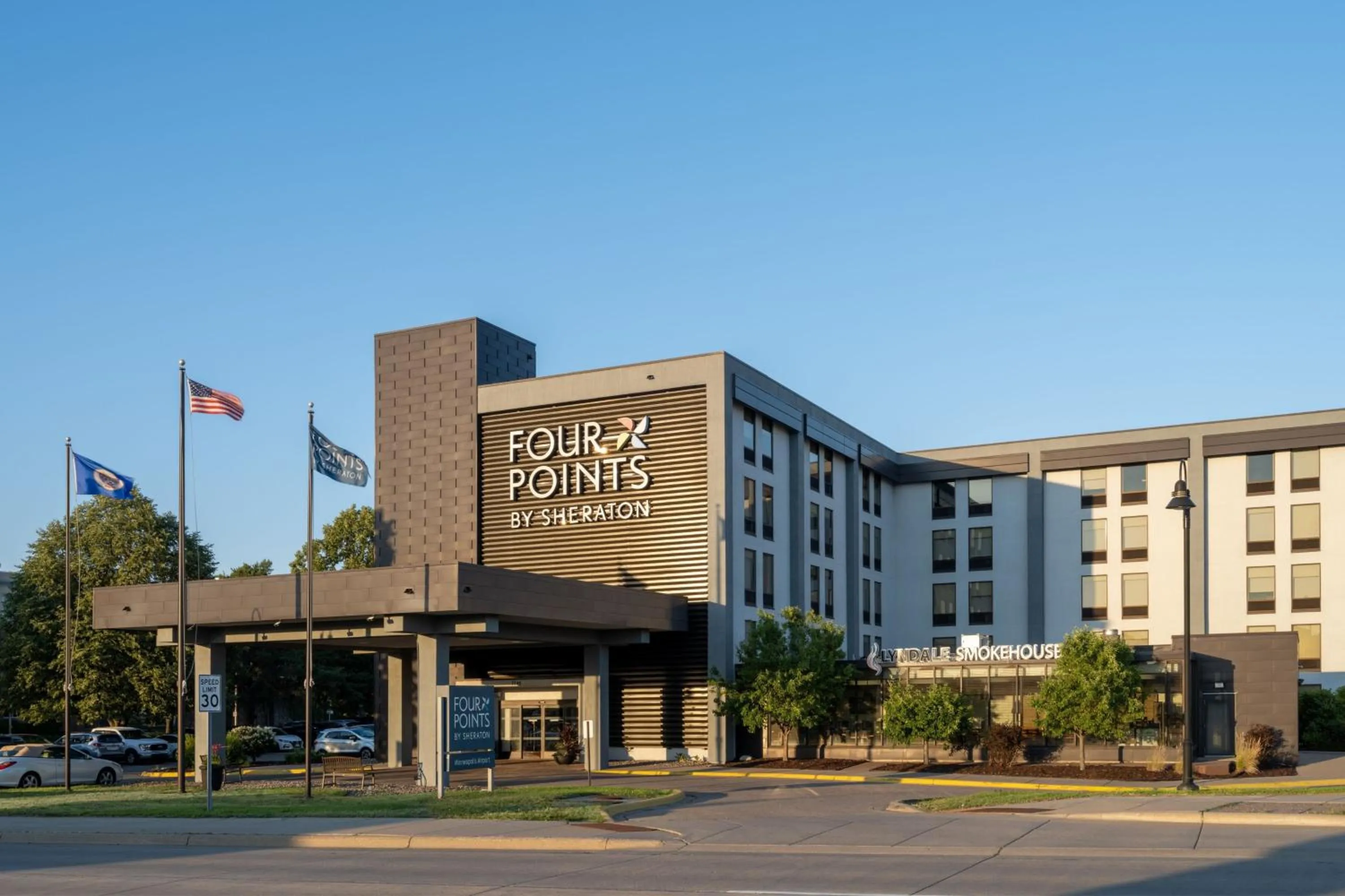 Property building in Four Points by Sheraton Mall of America Minneapolis Airport