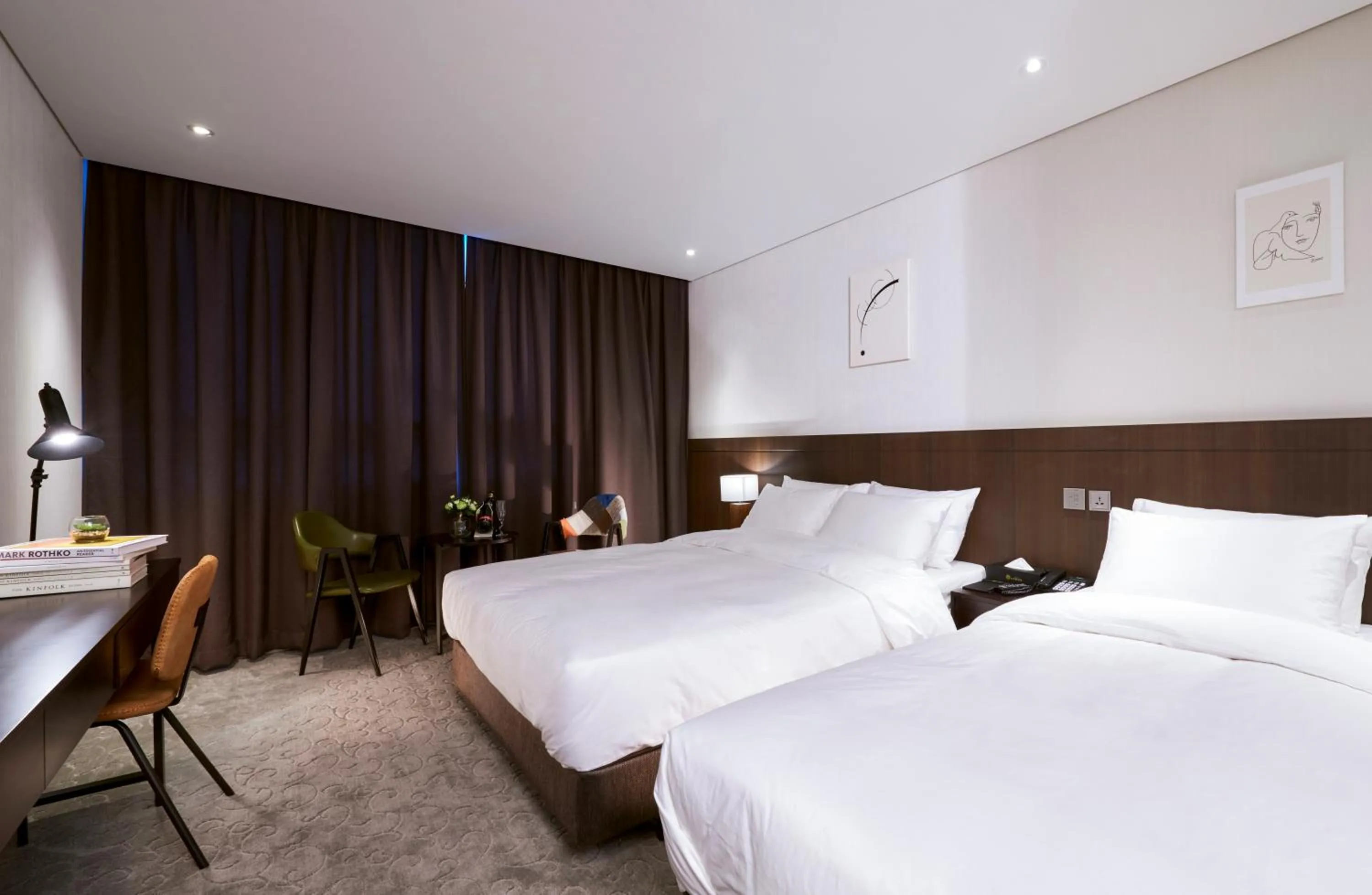 Restaurant/places to eat, Bed in Hotel Mfelice