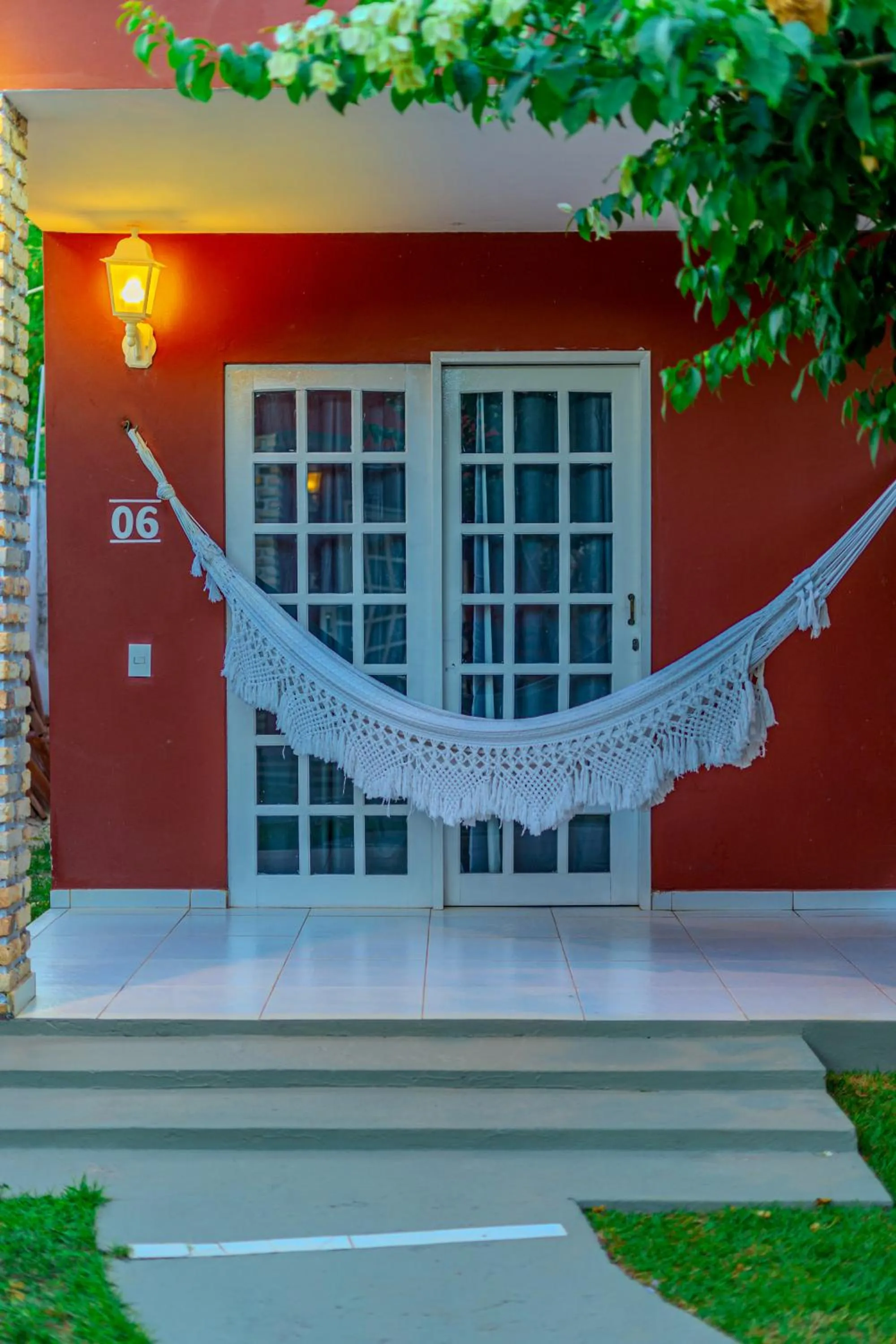 Property building in Pousada Arte do Velejo by Solarium