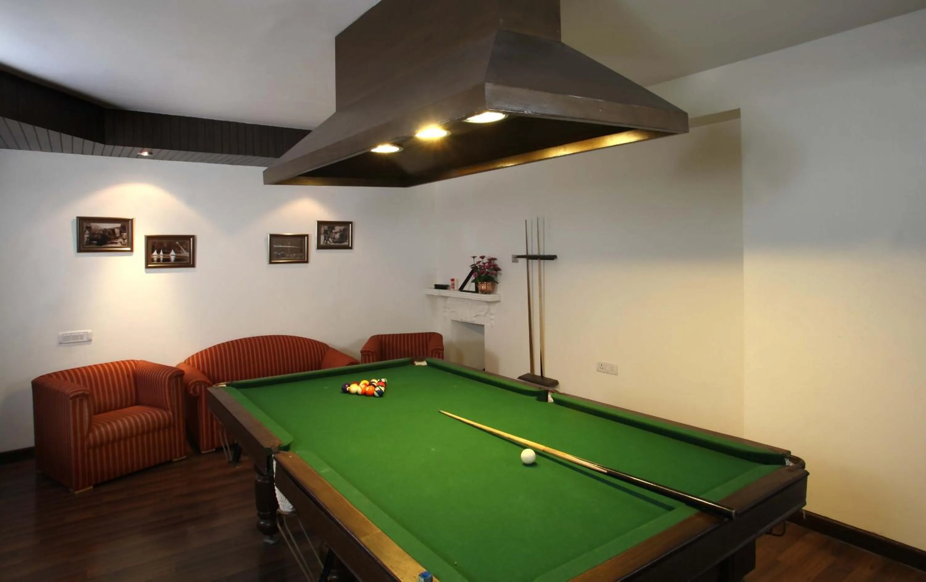 Billiard in Shervani Hilltop Resort